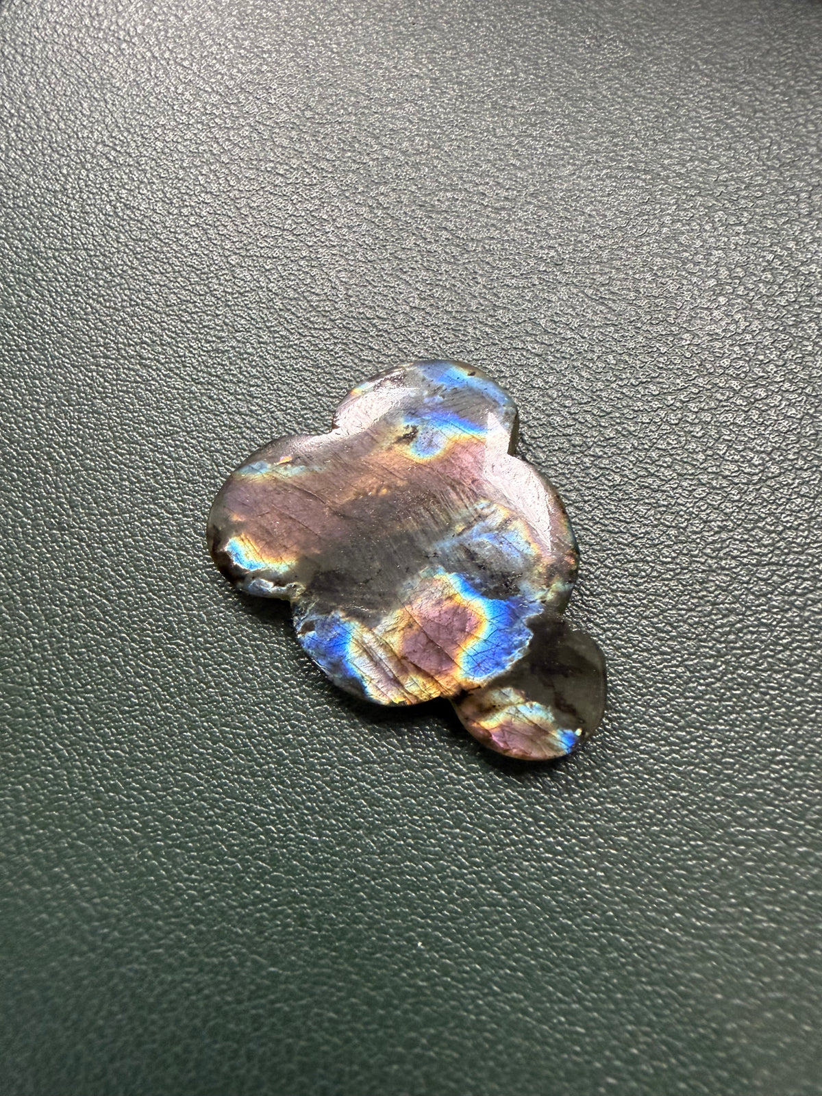 Labradorite Cabochon; Natural Untreated Madagascar Labradorite; 38.700cts