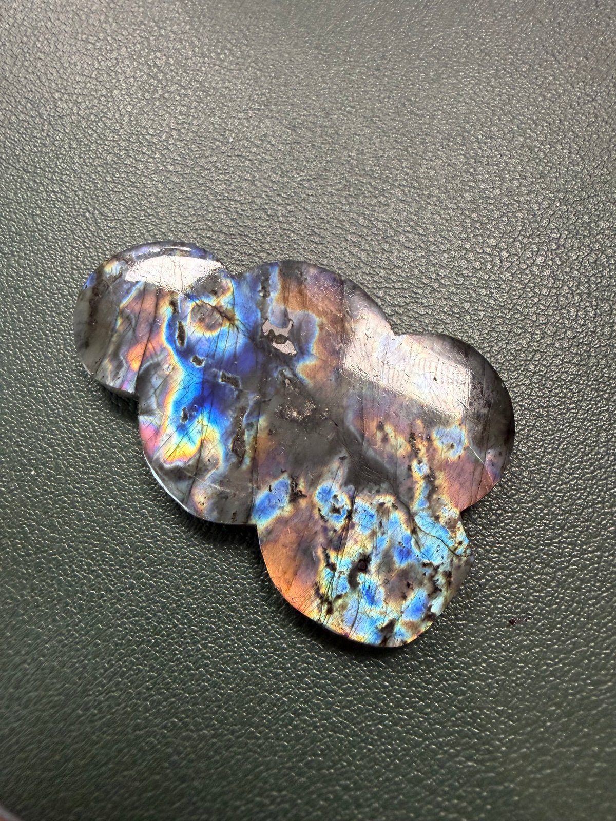 Labradorite Cabochon; Natural Untreated Madagascar Labradorite; 100.245cts