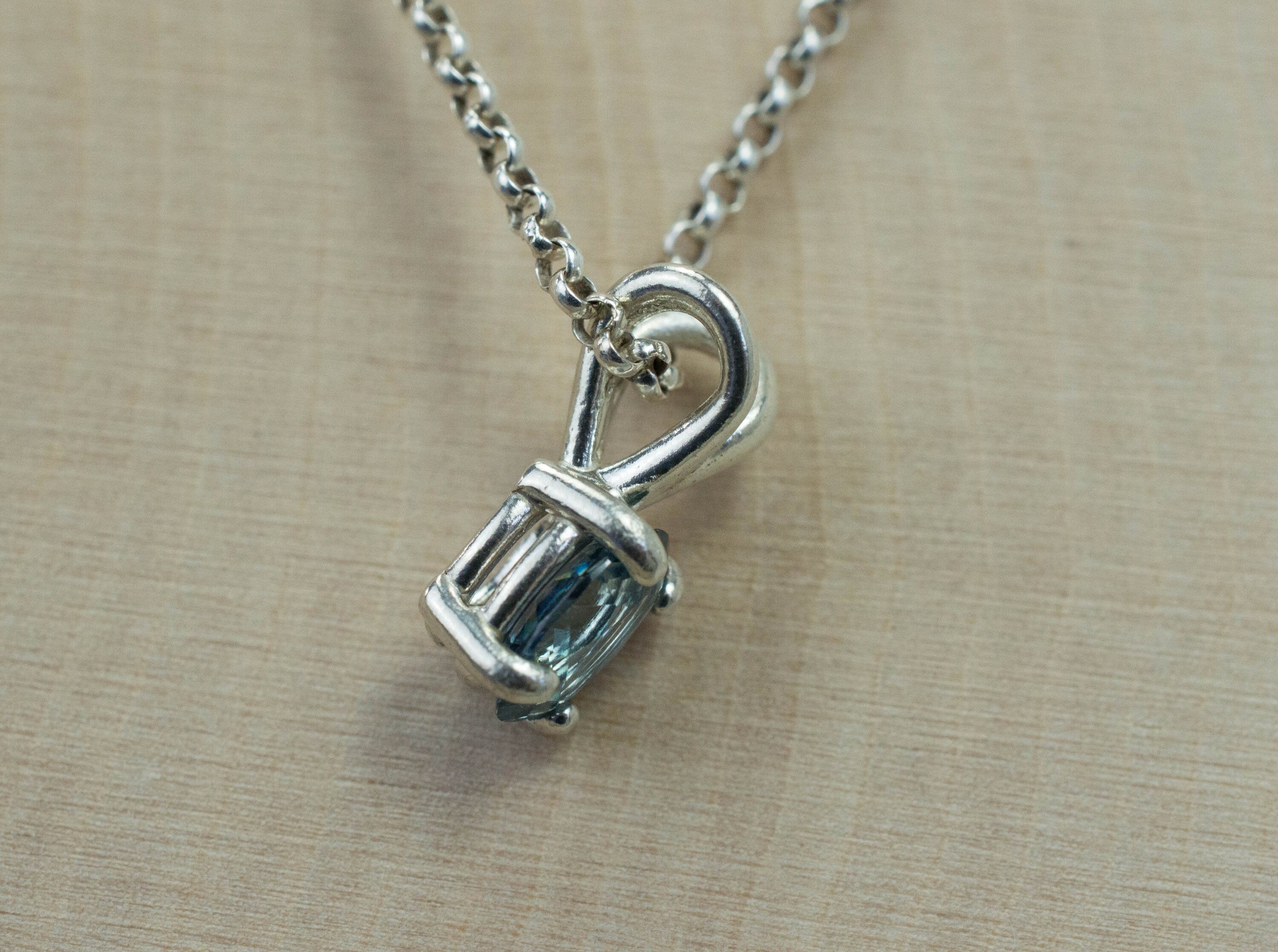 Montana Sapphire Pendant; Genuine USA Sapphire - Mark Oliver Gems