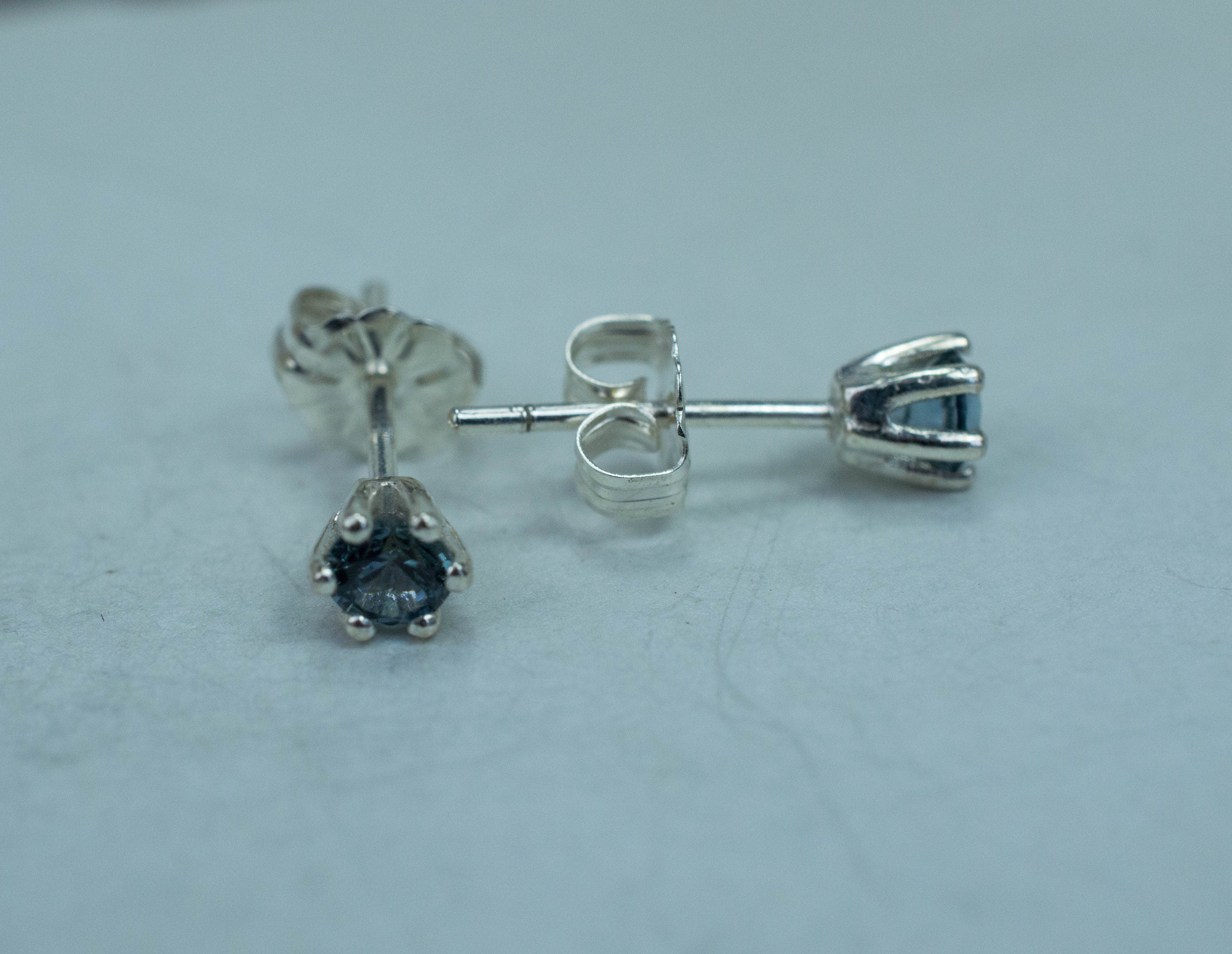 Montana Sapphire Earrings; Natural Untreated USA Blue Sapphire; 0.490cts - Mark Oliver Gems