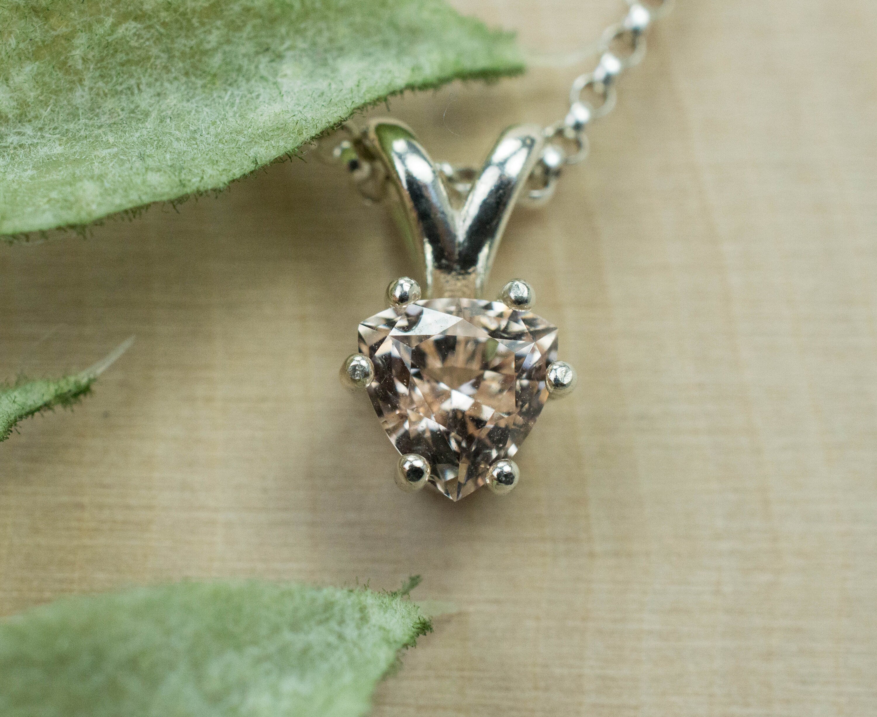 Morganite Pendant; Genuine Untreated Madagascar Morganite; 0.775cts - Mark Oliver Gems