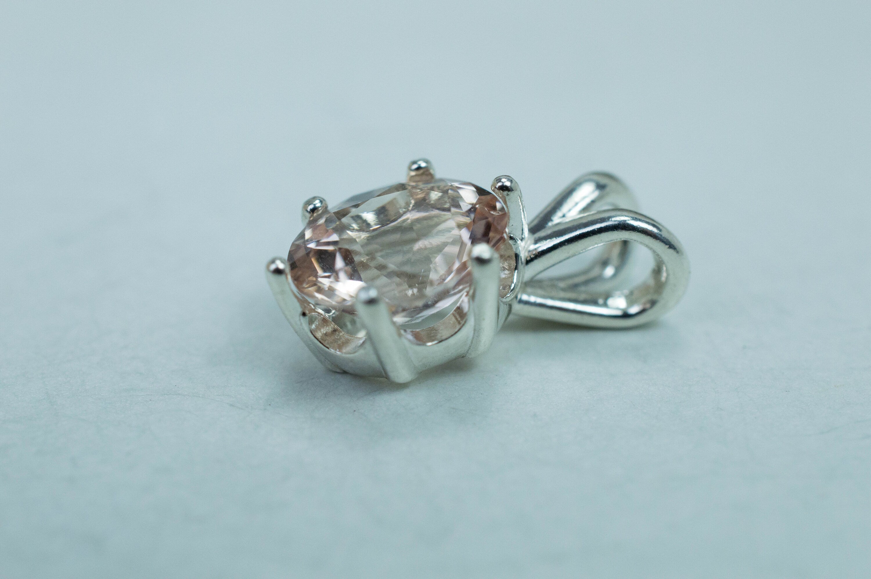 Morganite Pendant; Genuine Untreated Nigeria Morganite; 1.690cts - Mark Oliver Gems