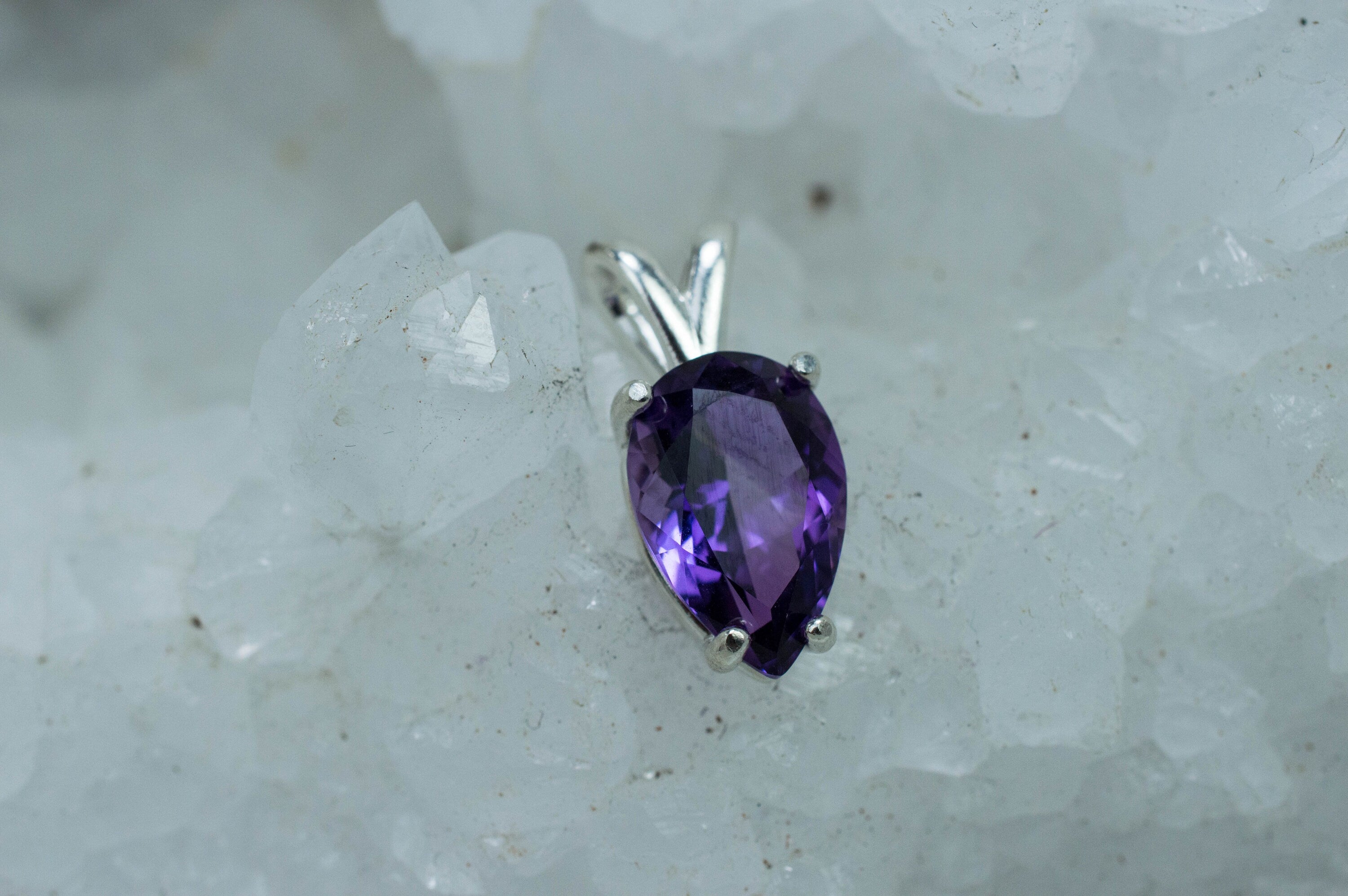 Amethyst Pendant, Natural Untreated Uruguay Amethyst; 2.570cts - Mark Oliver Gems