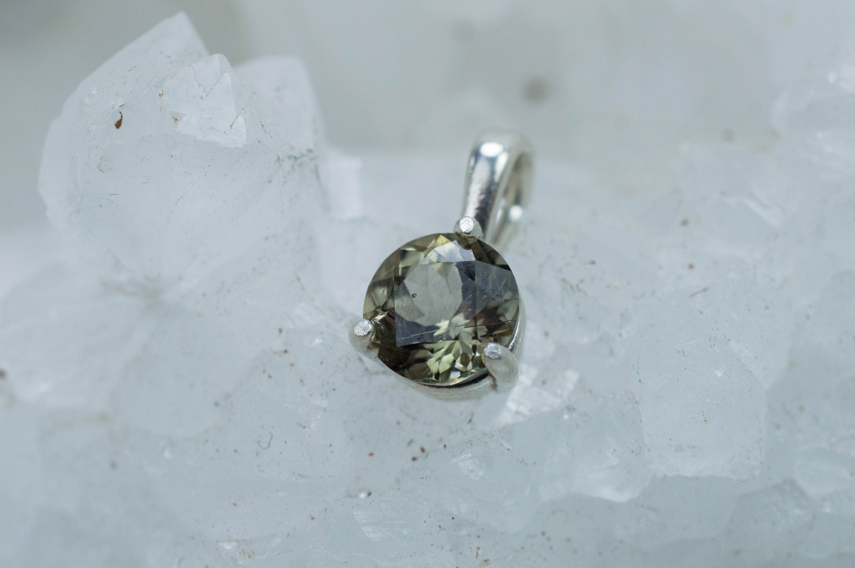 Zoisite Pendant, Natural Untreated Pakistan Zoisite; 1.550cts - Mark Oliver Gems