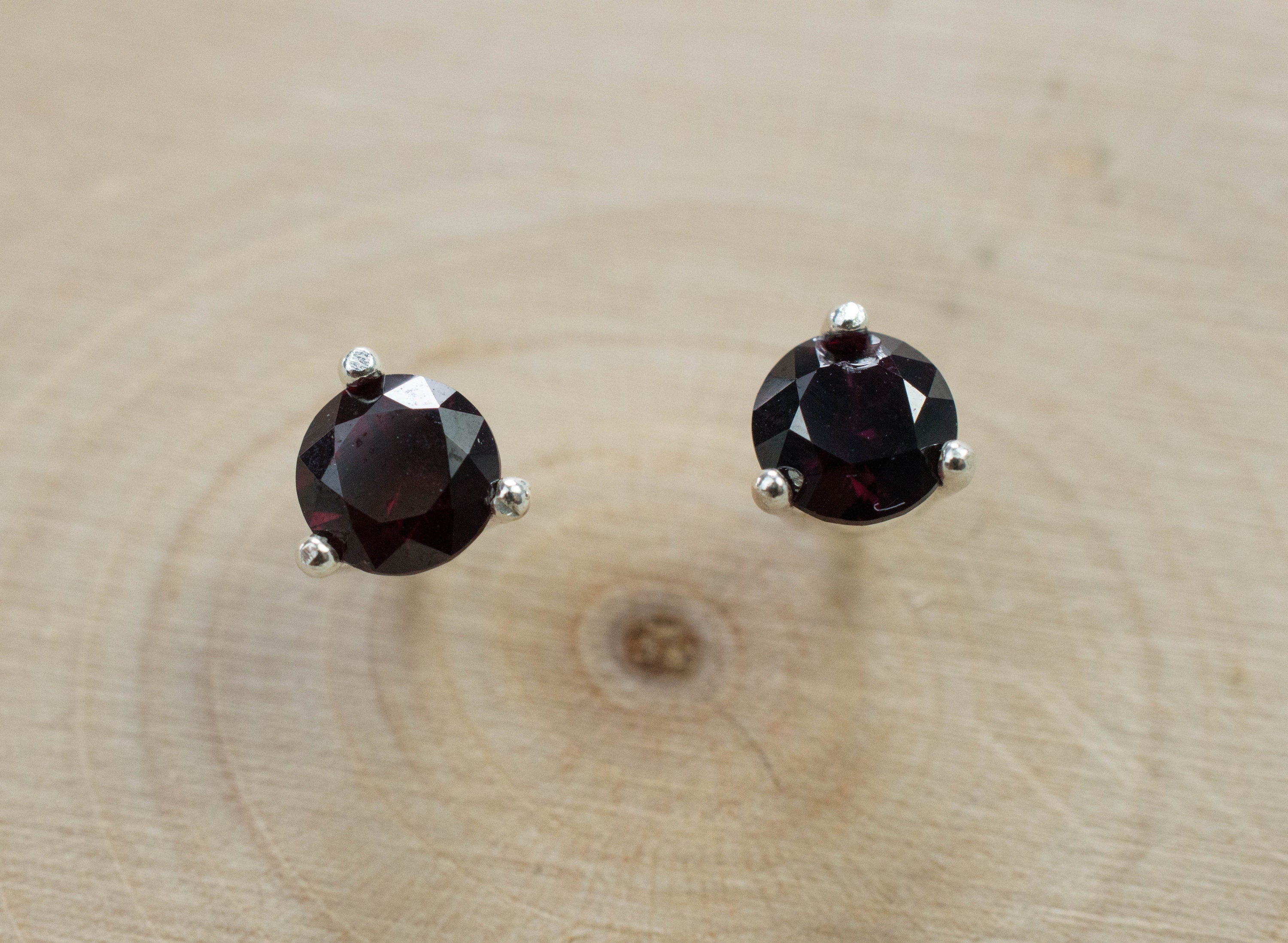 Anthill Garnet Earrings; Natural and Untreated Arizona Pyrope Garnets; 0.840cts - Mark Oliver Gems