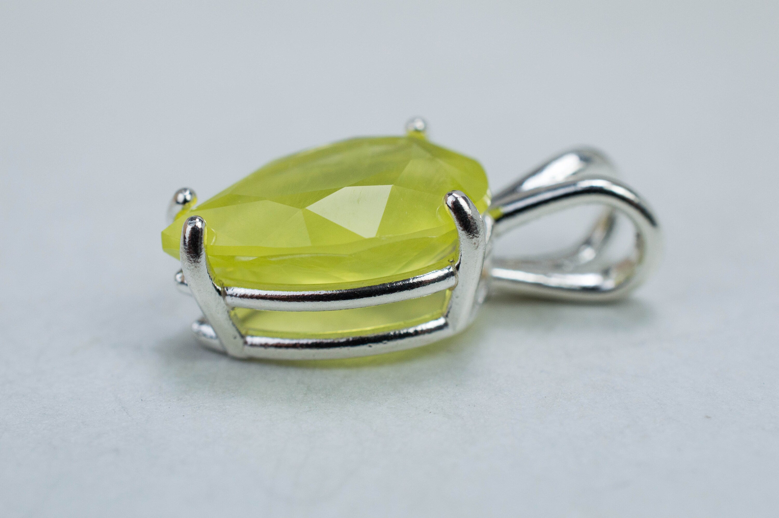 Prehnite Pendant; Natural and Untreated Australia Yellow Prehnite; 5.020cts - Mark Oliver Gems