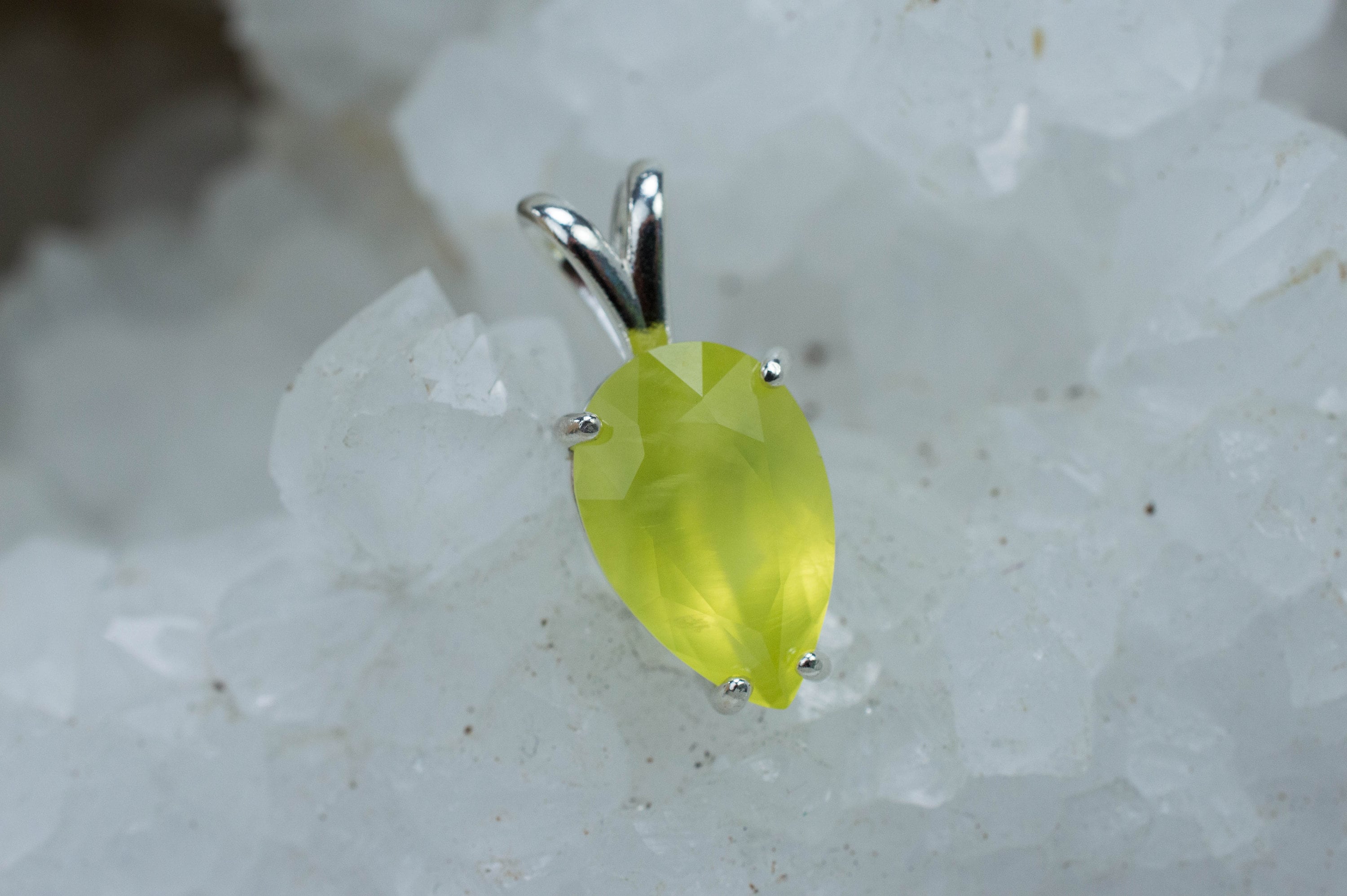 Prehnite Pendant; Natural and Untreated Australia Yellow Prehnite; 5.020cts - Mark Oliver Gems