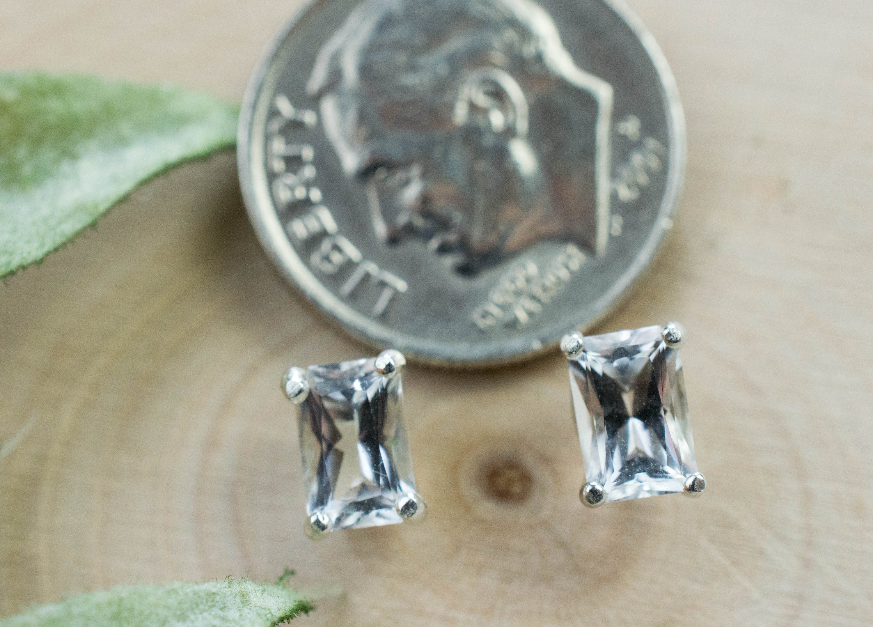 Goshenite Earrings; Natural Untreated Mozambique Platinum Beryl; 1.000cts - Mark Oliver Gems