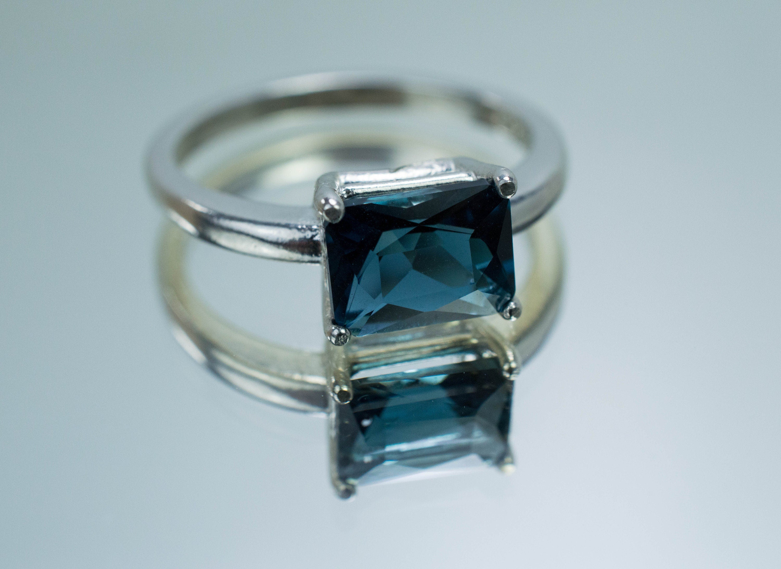 London Blue Topaz Ring, Genuine Brazil Topaz; 1.865cts - Mark Oliver Gems