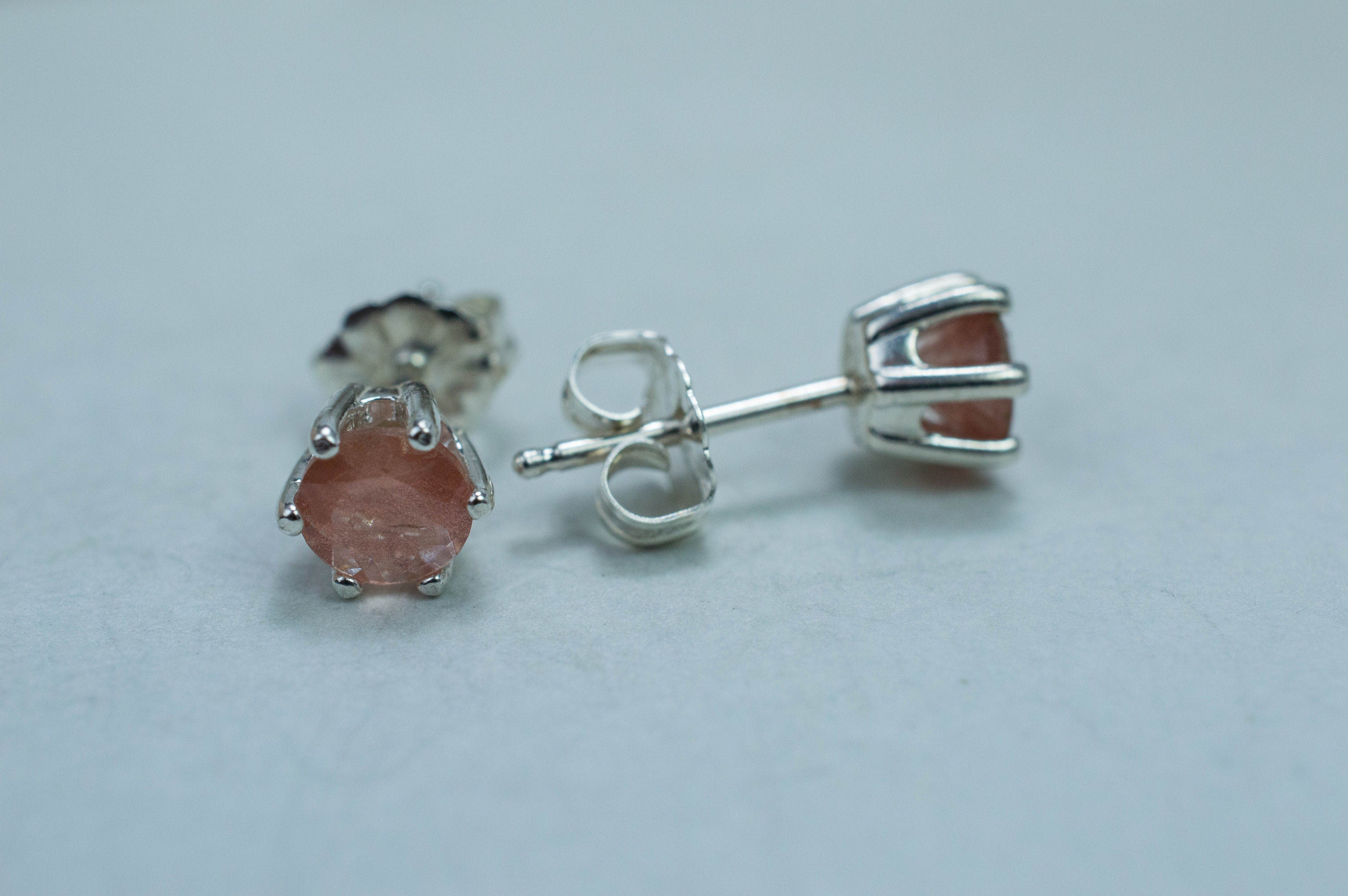 Oregon Sunstone Earrings; Natural Untreated USA Sunstone; 0.905cts - Mark Oliver Gems