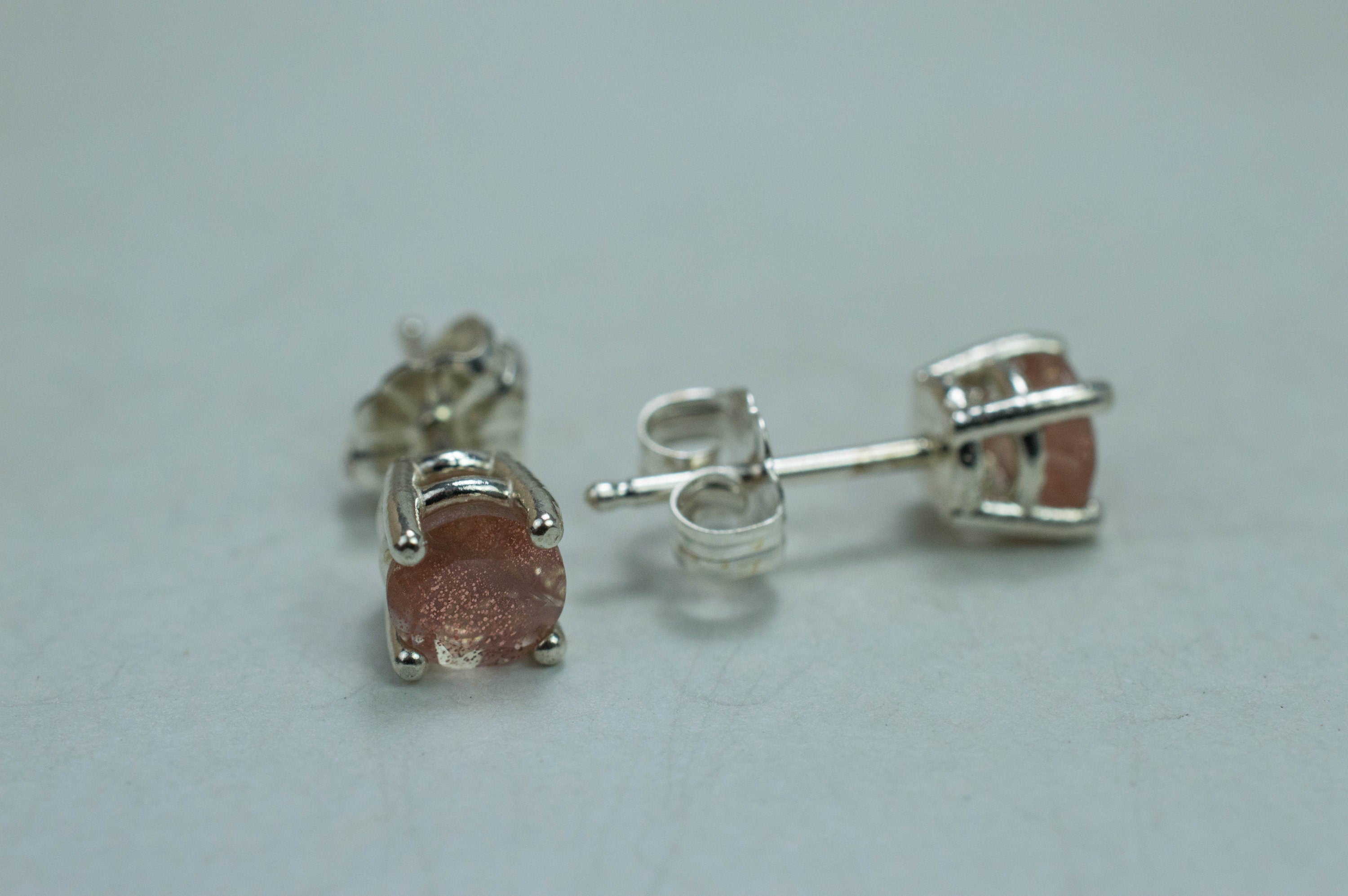 Oregon Sunstone Earrings; Natural Untreated USA Sunstone; 0.990cts - Mark Oliver Gems