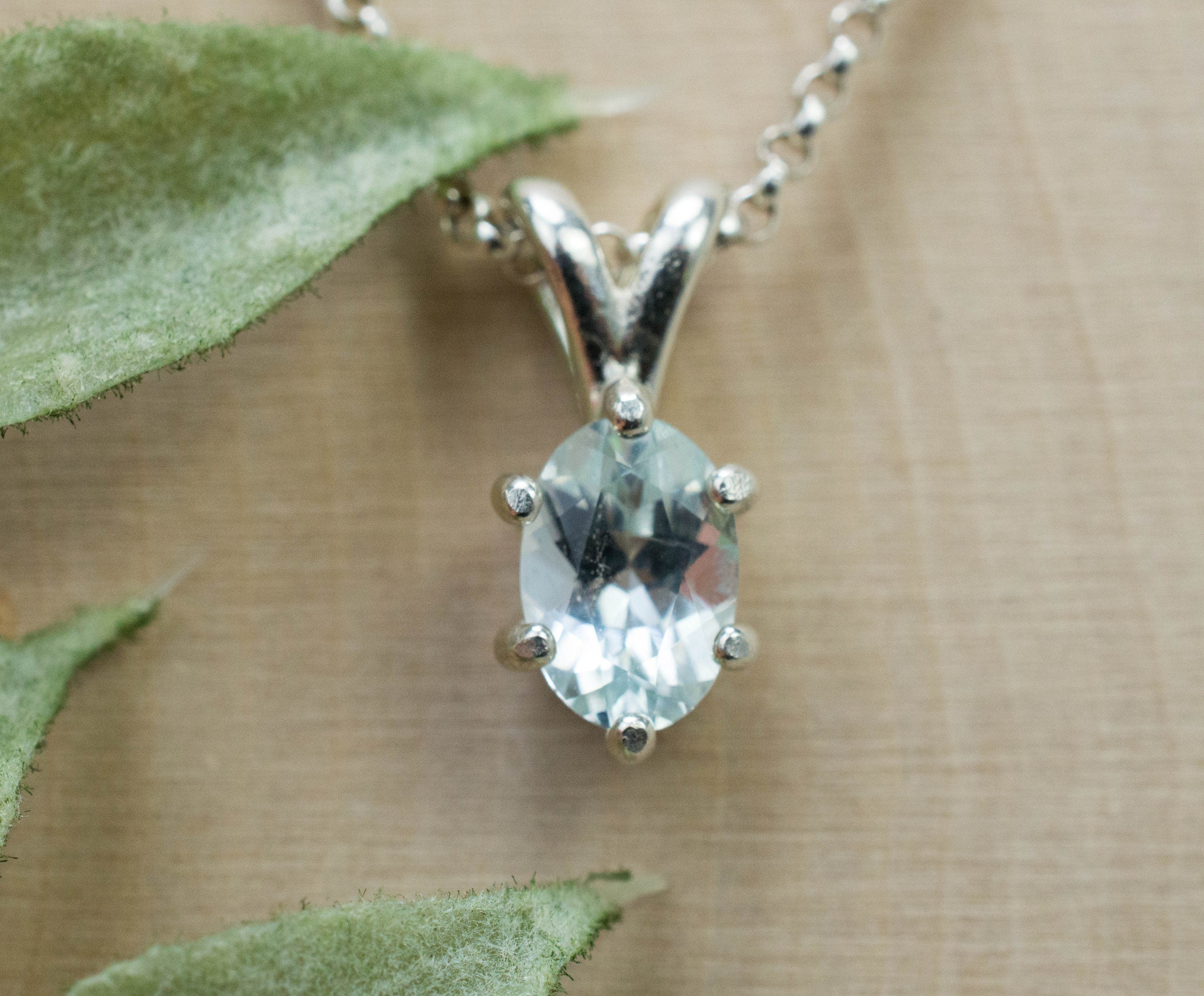 Aquamarine Pendant; Natural Untreated Colorado Aquamarine; 0.900cts - Mark Oliver Gems