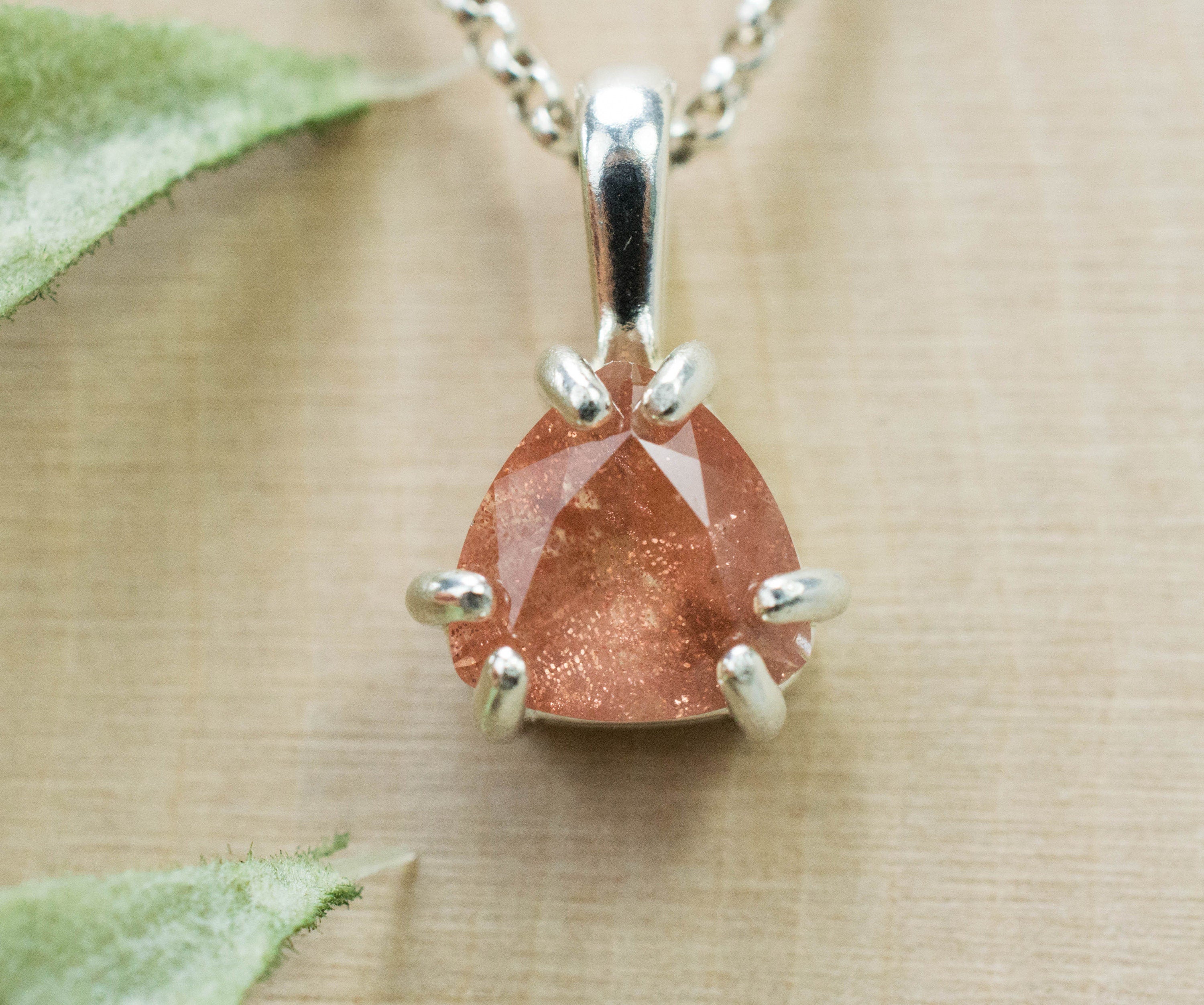 Oregon Sunstone Pendant, Natural Untreated USA Sunstone; 1.605cts - Mark Oliver Gems