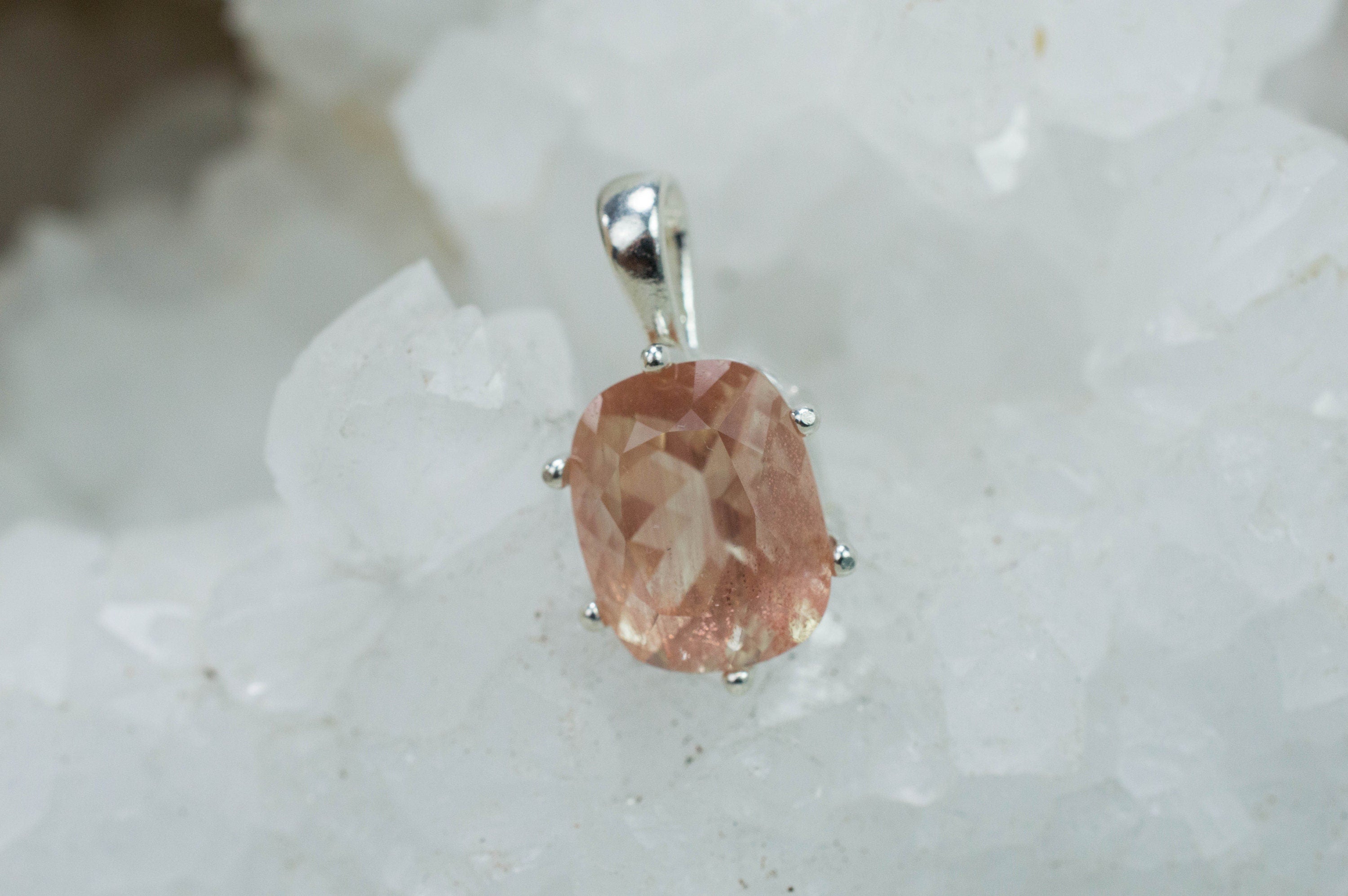 Oregon Sunstone Pendant, Natural Untreated USA Sunstone; 4.570cts - Mark Oliver Gems
