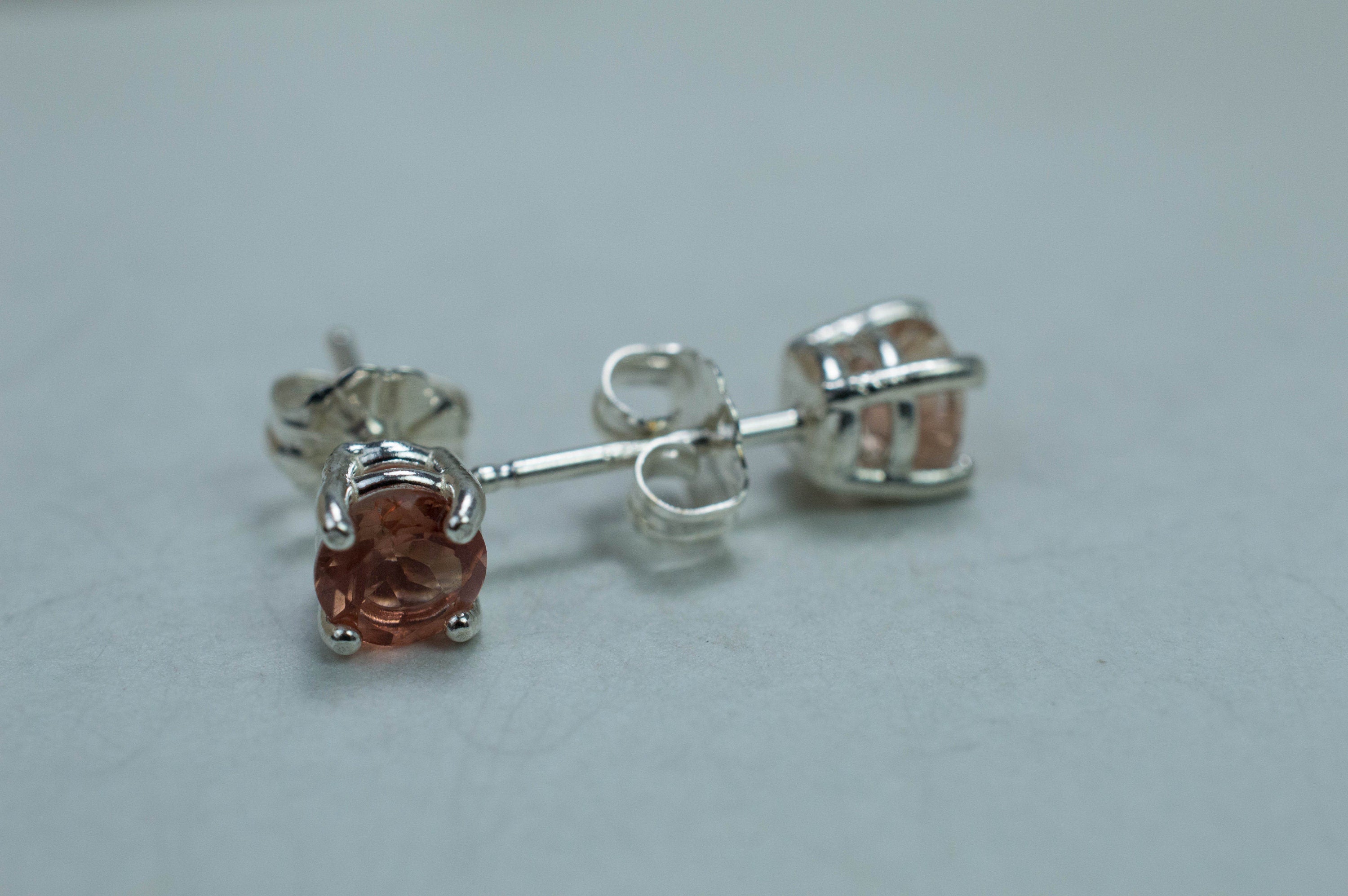 Oregon Sunstone Earrings; Natural Untreated USA Sunstone; 0.900cts - Mark Oliver Gems