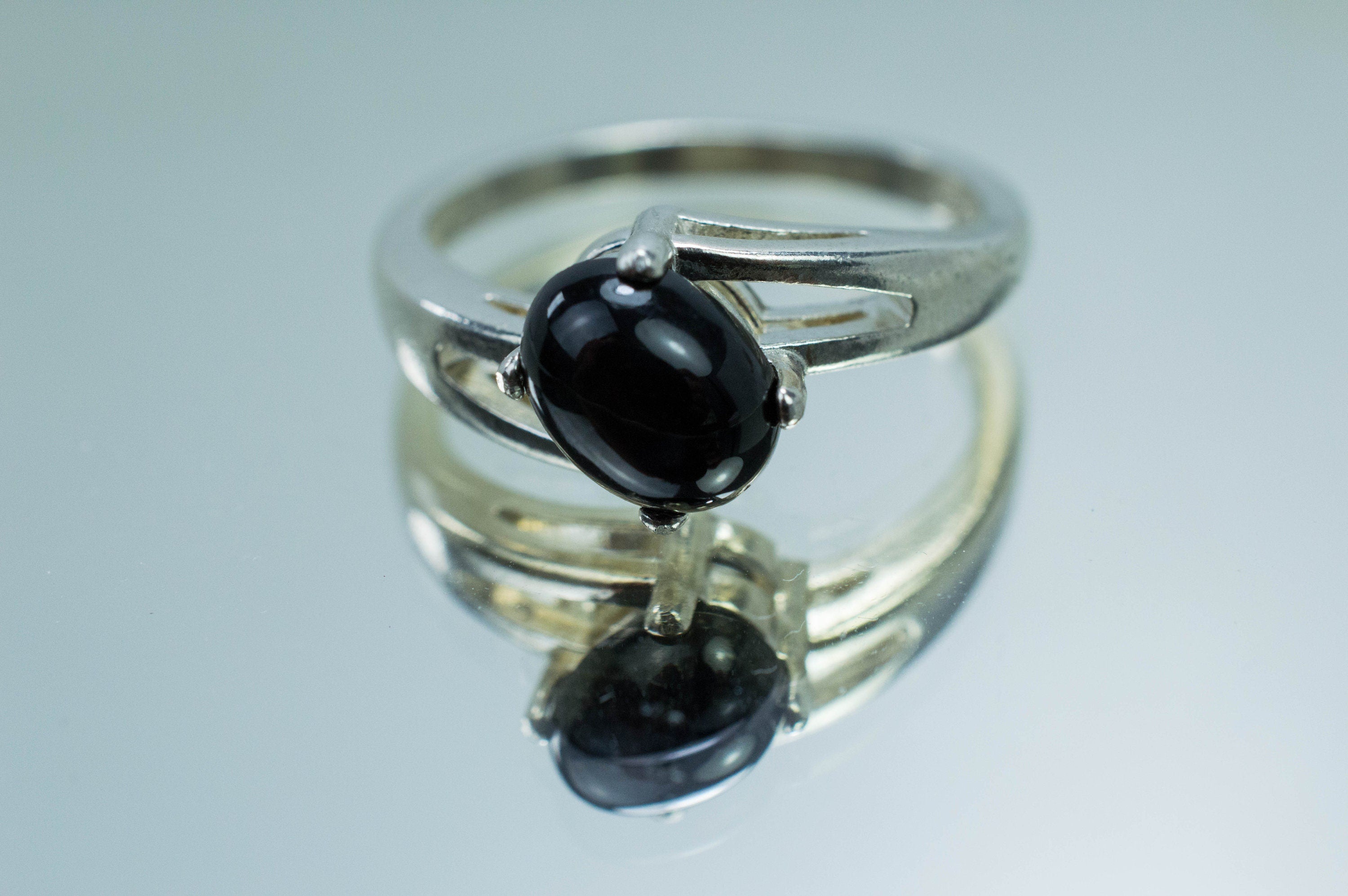 Star Diopside Ring; Natural Untreated Indian Star Diopside; 1.675cts - Mark Oliver Gems