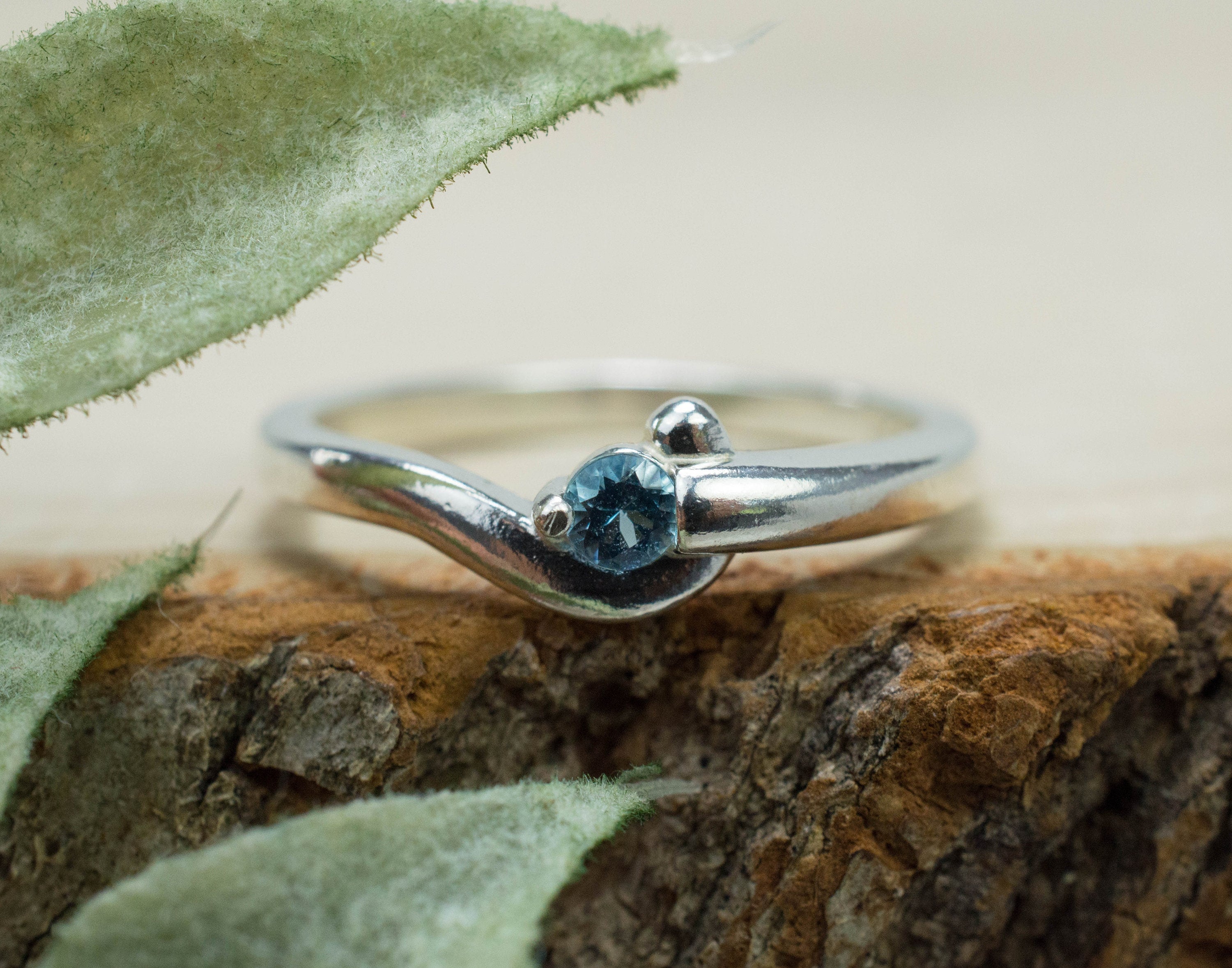 Aquamarine Ring, Genuine Untreated Nigeria Aquamarine; 0.115cts - Mark Oliver Gems