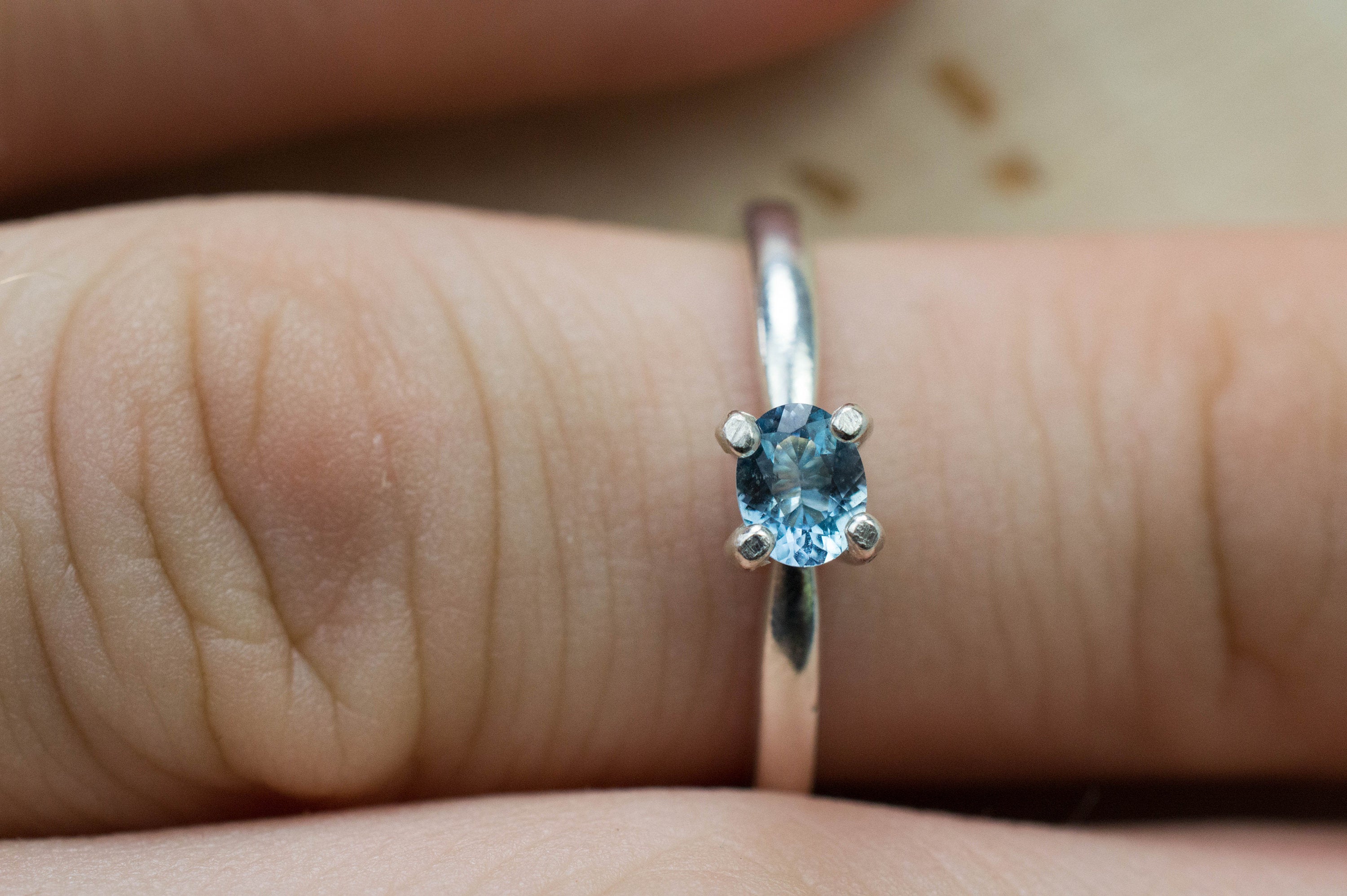 Aquamarine Ring, Genuine Untreated Nigeria Aquamarine; 0.210cts - Mark Oliver Gems