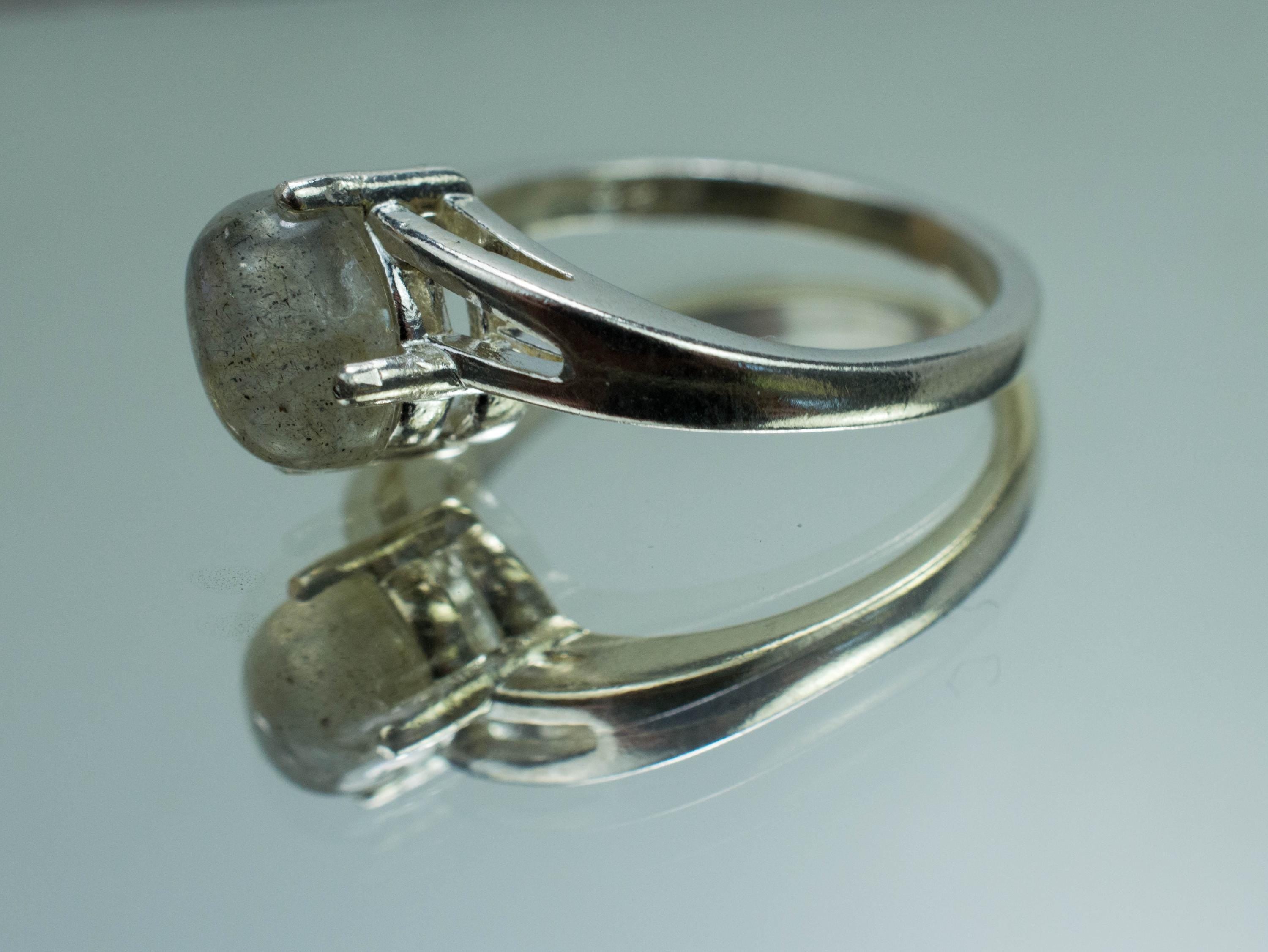 Labradorite Ring, Natural Untreated Madagascar Labradorite; 2.060cts - Mark Oliver Gems