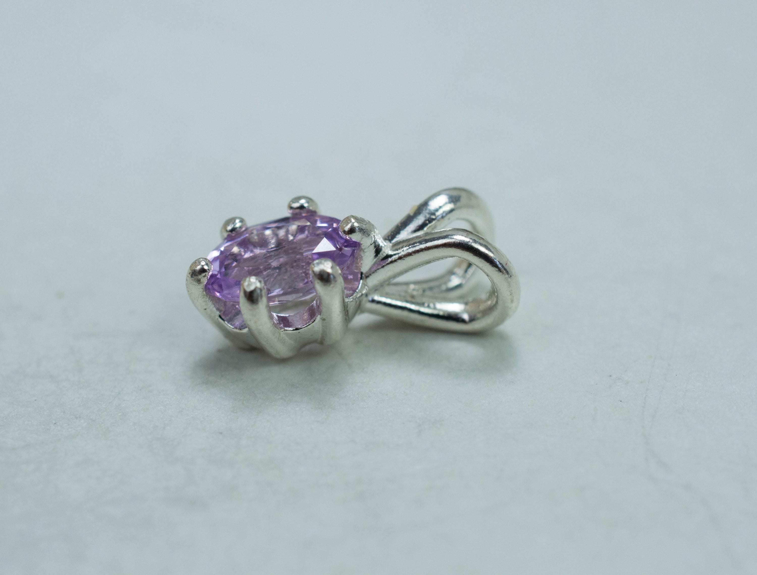 Lavender Spinel Pendant; Natural Untreated Vietnam Purple Spinel; 0.710cts - Mark Oliver Gems