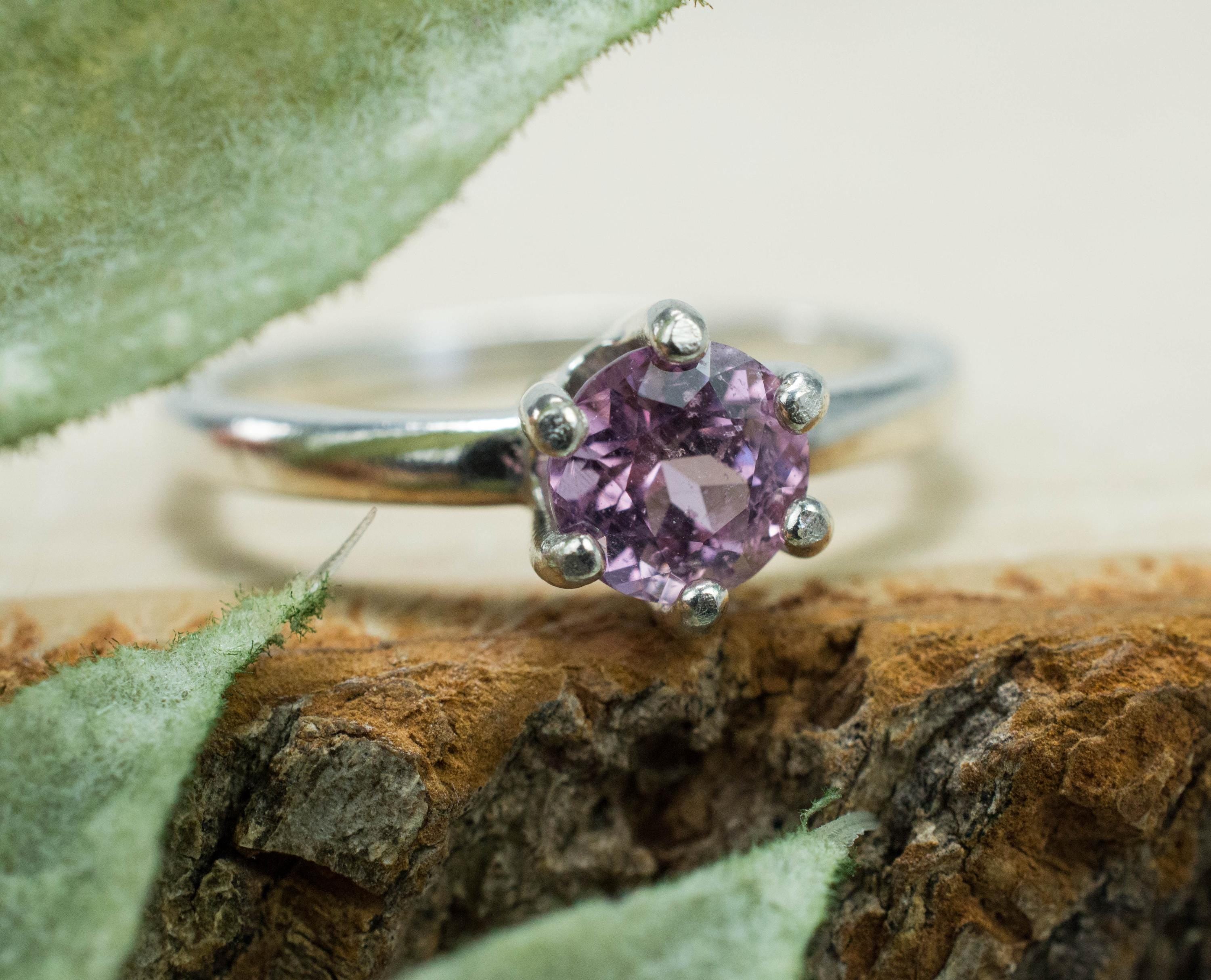 Pink Spinel Ring, Natural Untreated Vietnam Spinel; 0.930cts - Mark Oliver Gems
