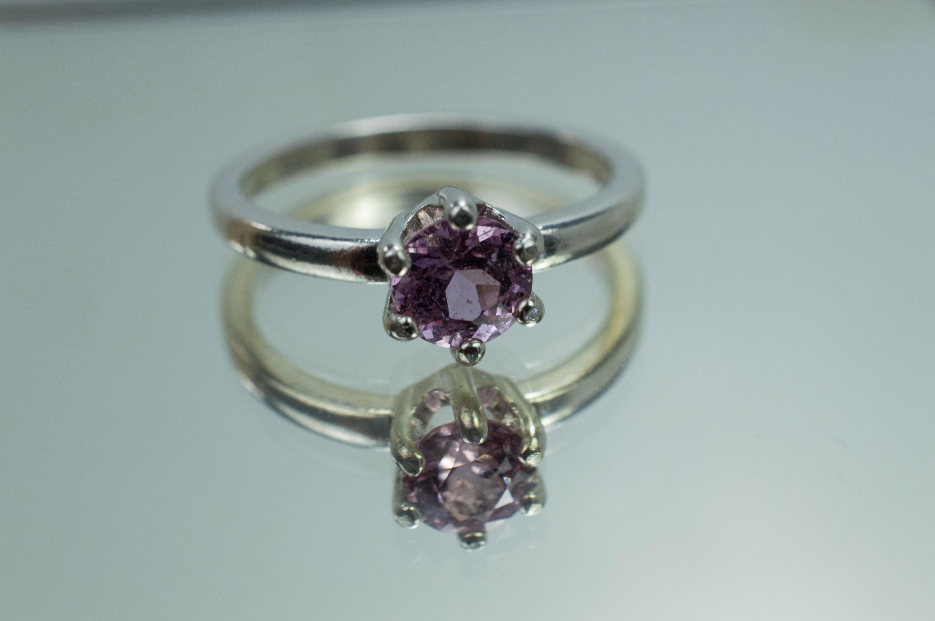 Pink Spinel Ring, Natural Untreated Vietnam Spinel; 0.930cts - Mark Oliver Gems