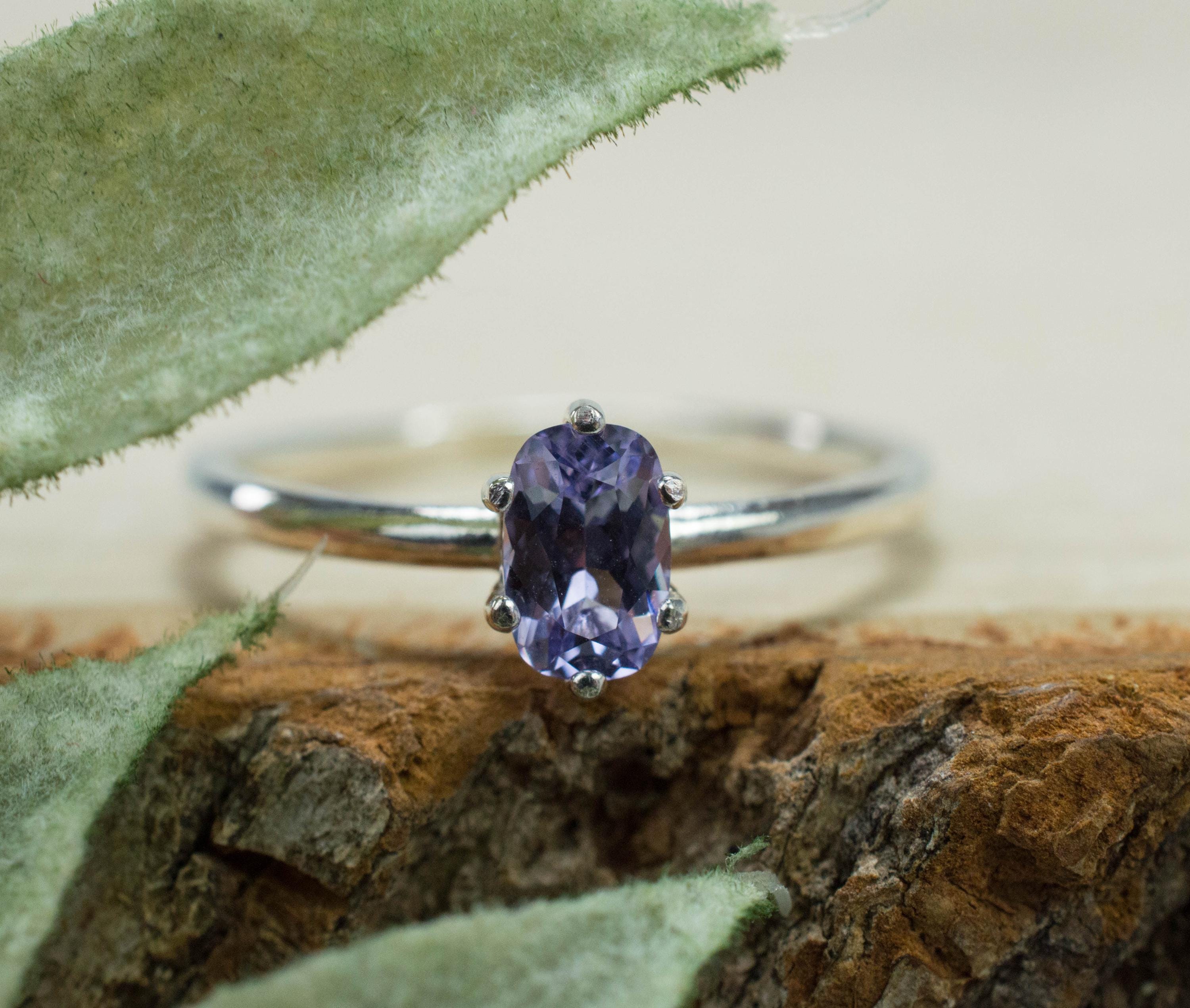 Lavender Spinel Ring; Genuine Untreated Vietnam Color Change Spinel; 0.480cts - Mark Oliver Gems
