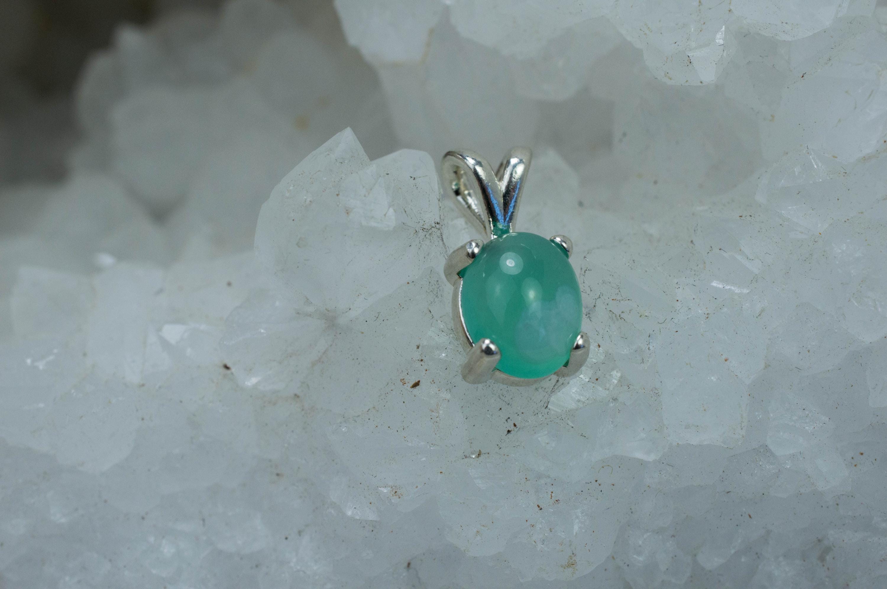 Aquaprase Pendant; Genuine Untreated African Aquaprase™; 2.575cts - Mark Oliver Gems