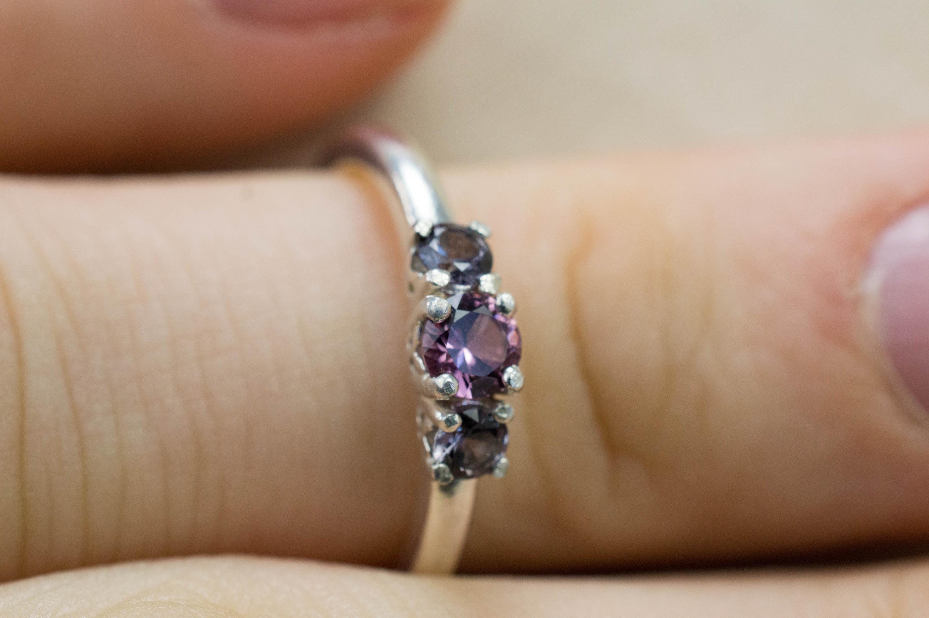 Spinel Ring, Natural Untreated Vietnam Spinel; 0.470cts - Mark Oliver Gems