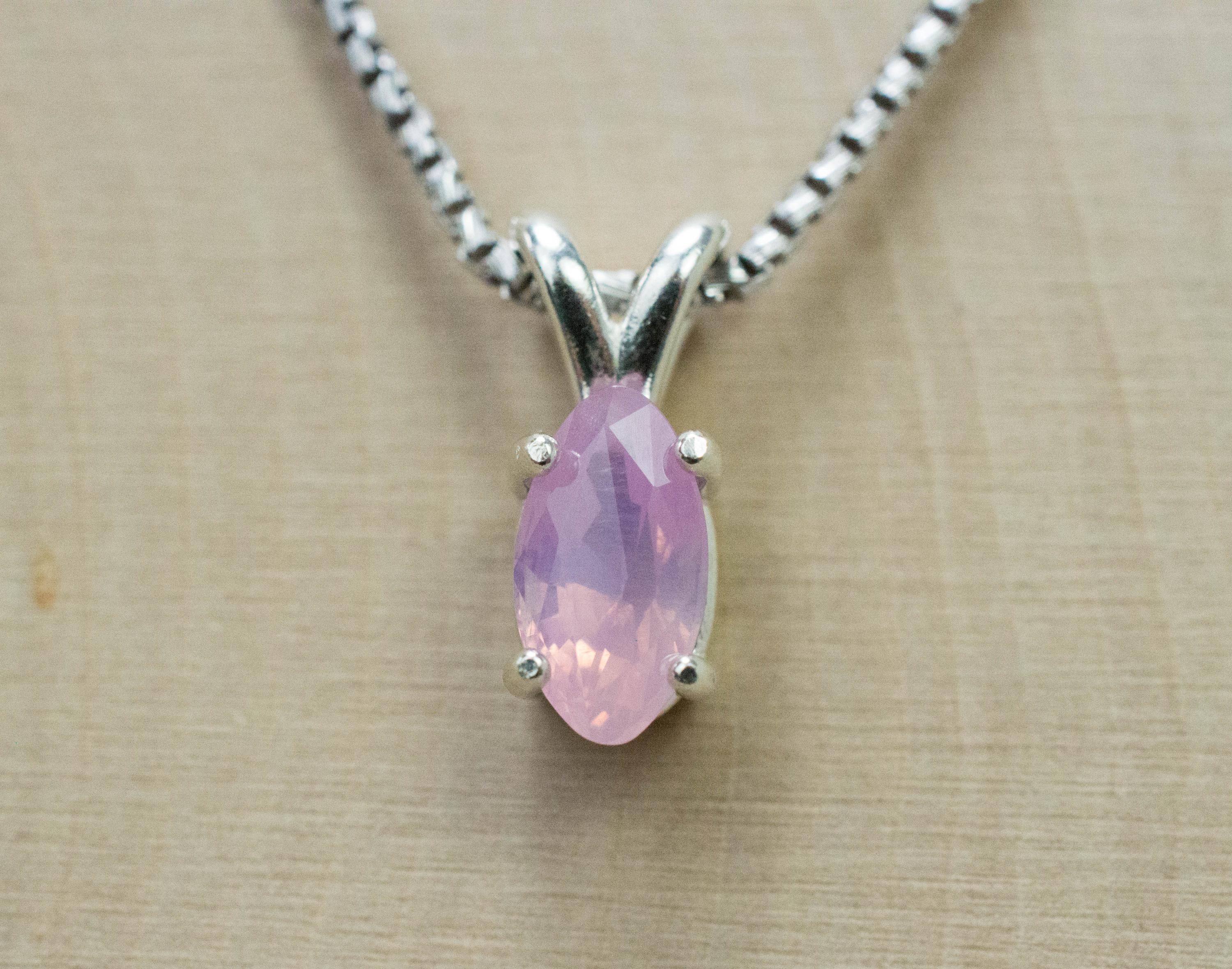 Pink Sapphire Pendant; Natural Untreated Vietnam Sapphire; 1.500cts - Mark Oliver Gems