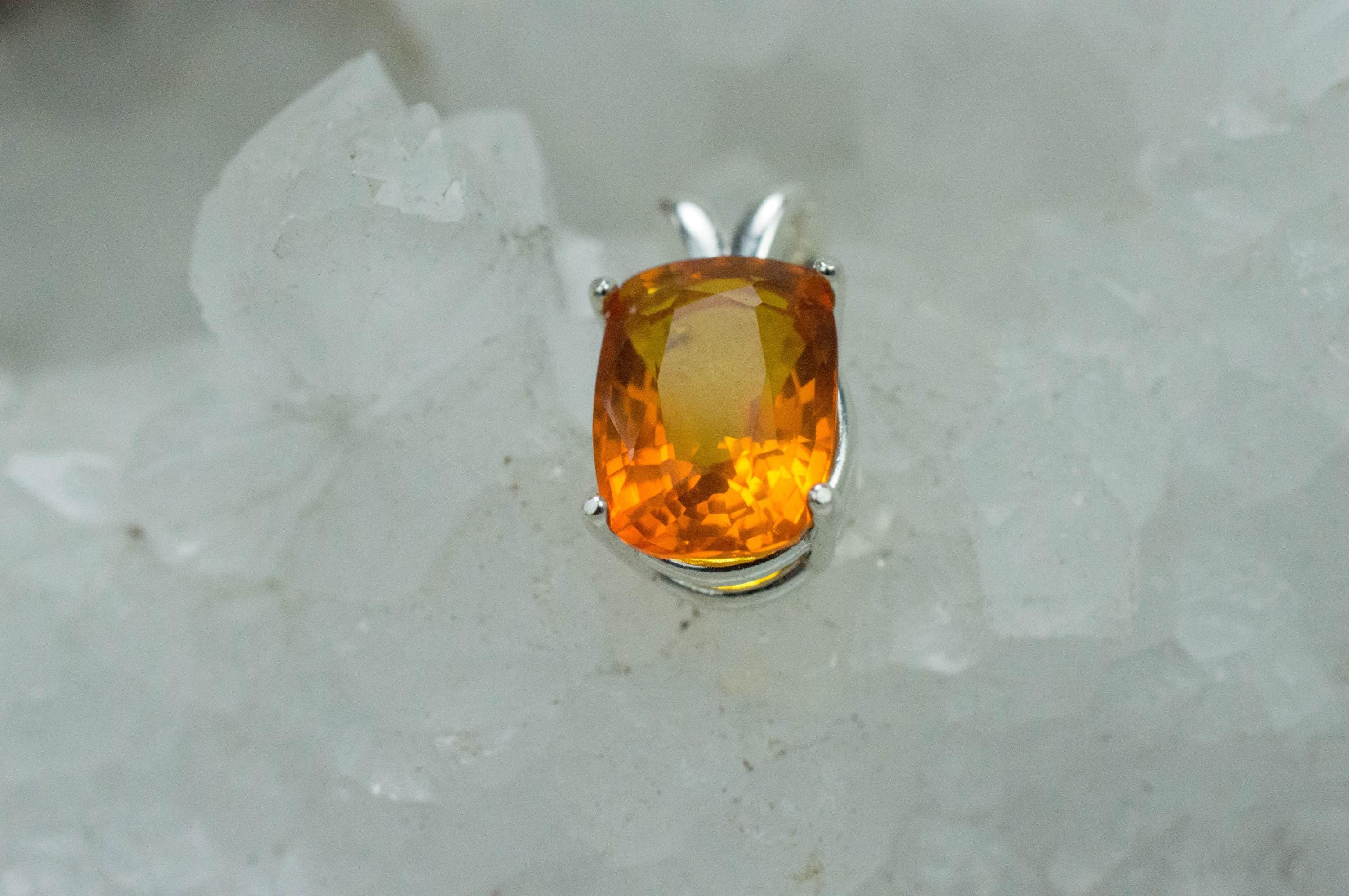 Amber Pendant; Natural Untreated Burma Amber; 1.290cts - Mark Oliver Gems