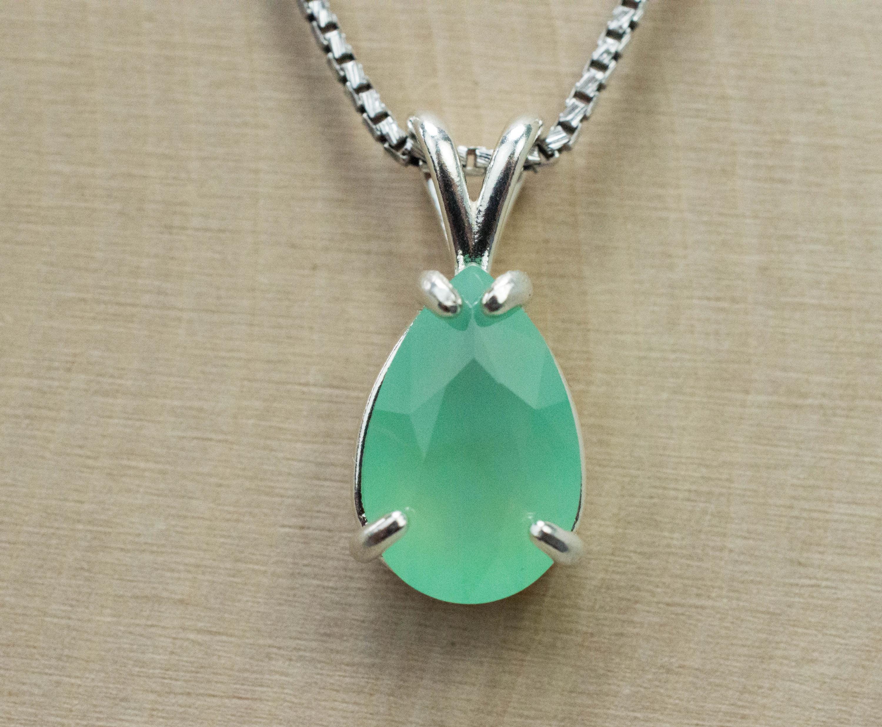 Chrysoprase Pendant; Genuine Untreated Australia Chrysoprase; 2.715cts - Mark Oliver Gems