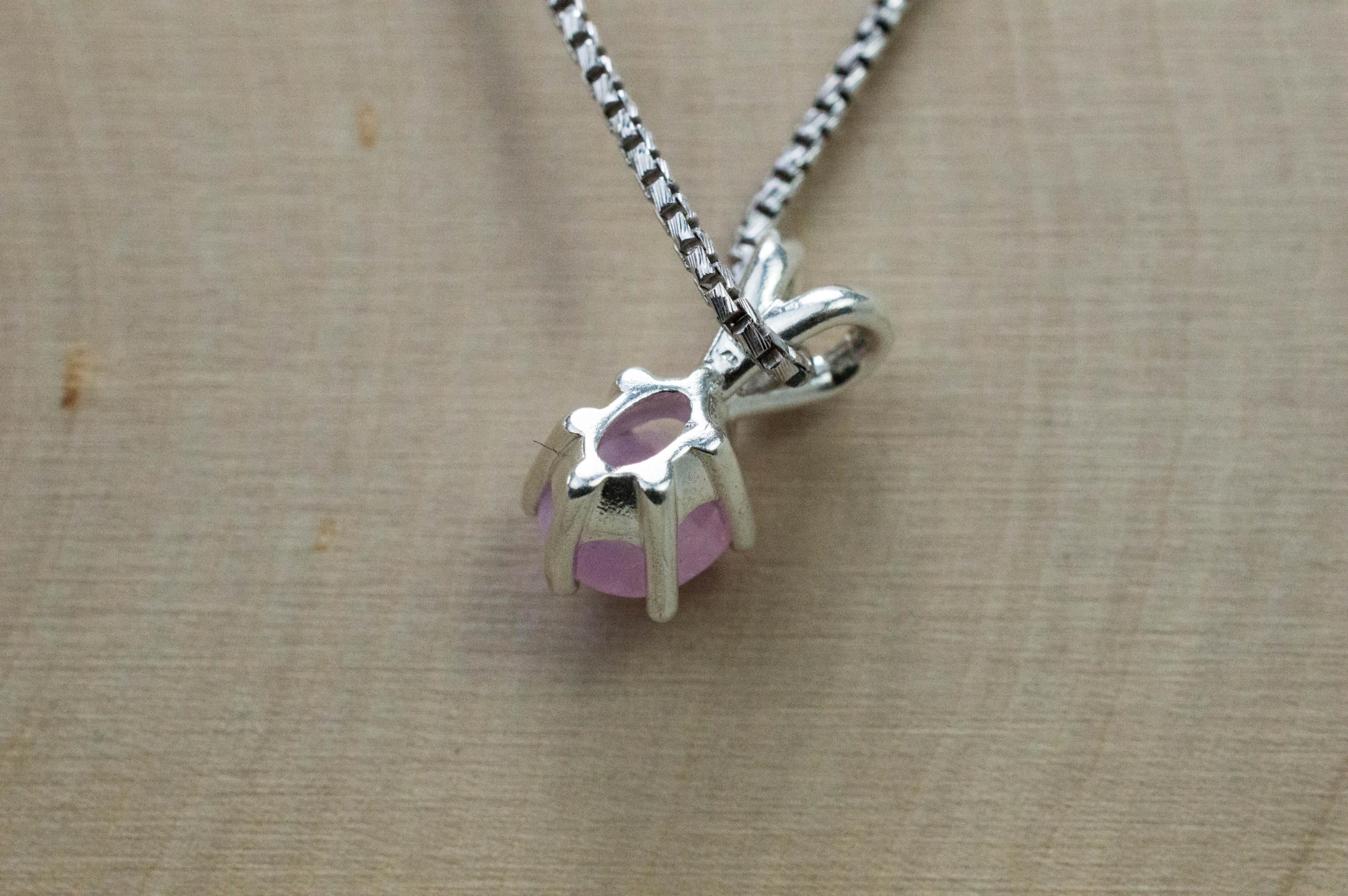 Pink Sapphire Pendant; Natural Untreated Vietnam Sapphire; 1.725cts - Mark Oliver Gems