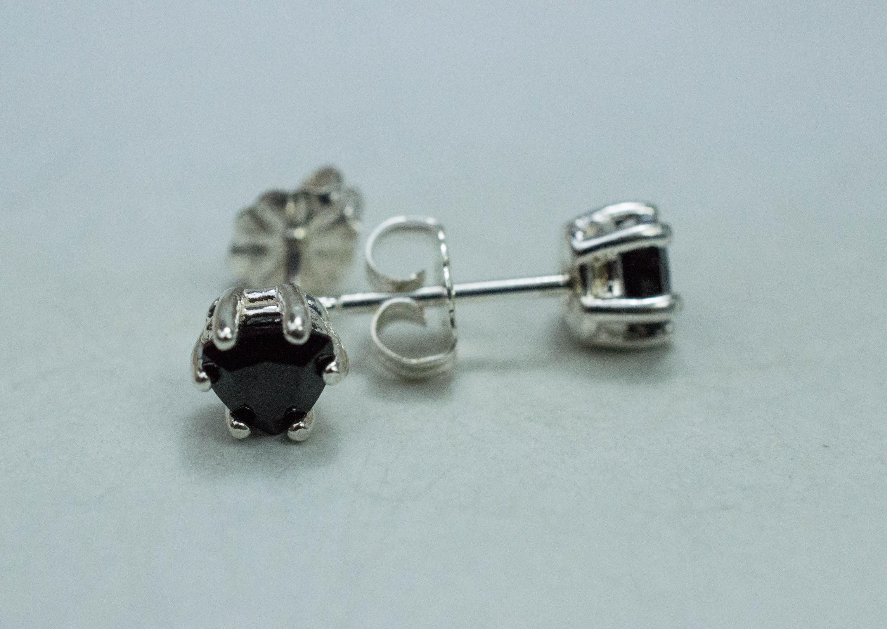 Black Spinel Earrings; Natural Untreated Thailand Spinel; 1.060cts - Mark Oliver Gems