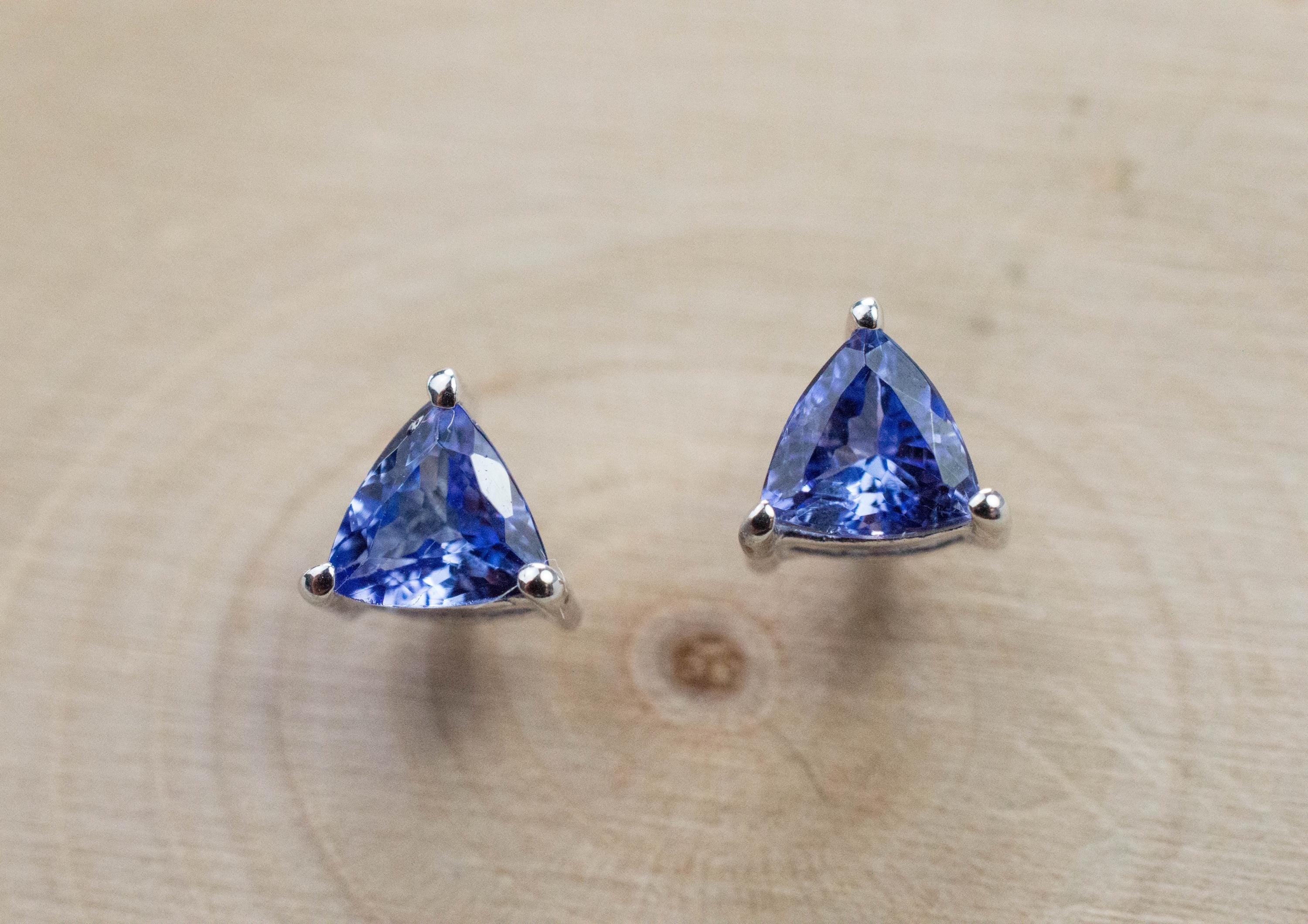 Tanzanite Earrings; Natural Tanzania Tanzanite; 0.950cts - Mark Oliver Gems