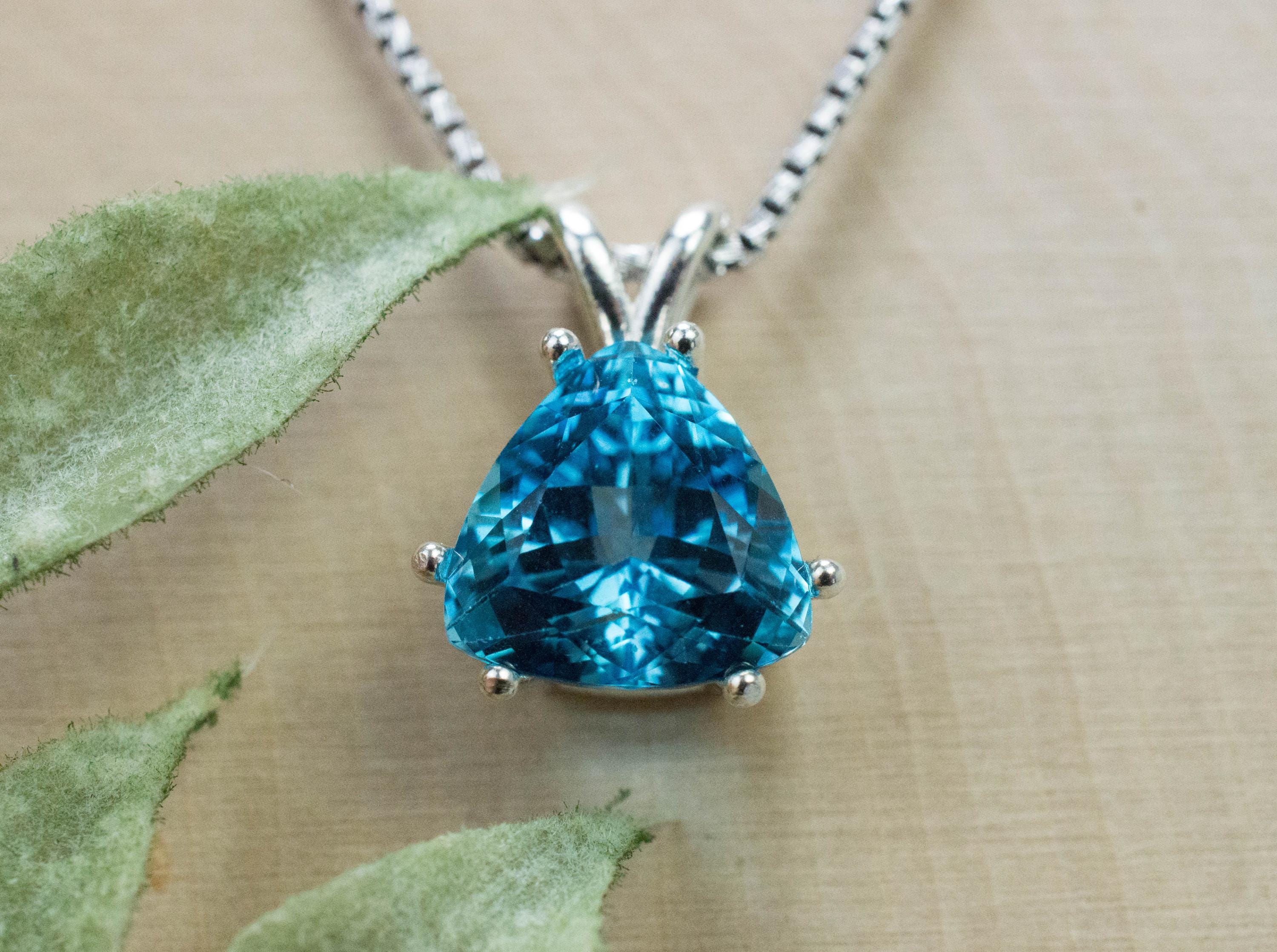 Blue Topaz Pendant; Natural Brazilian Topaz; 5.575cts - Mark Oliver Gems