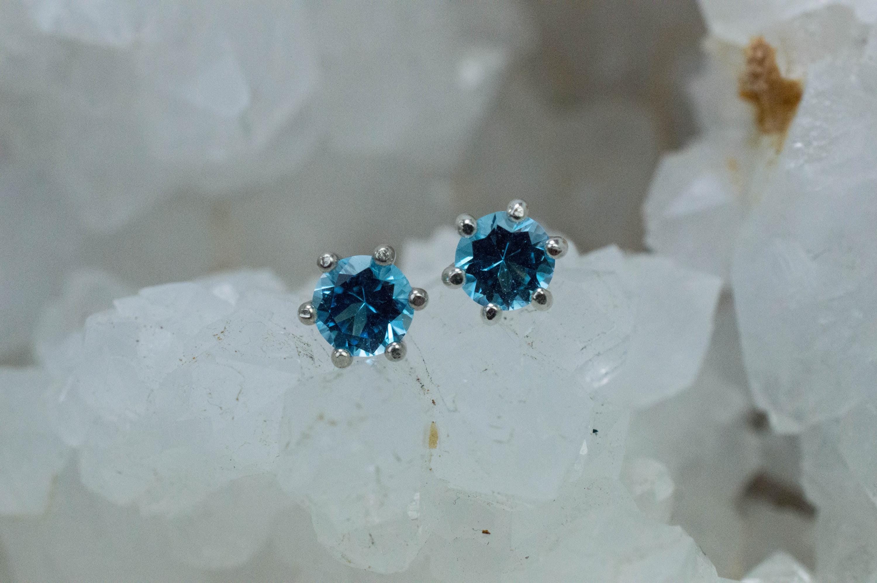 Blue Topaz Earrings; Natural Brazil Topaz; 1.000cts - Mark Oliver Gems