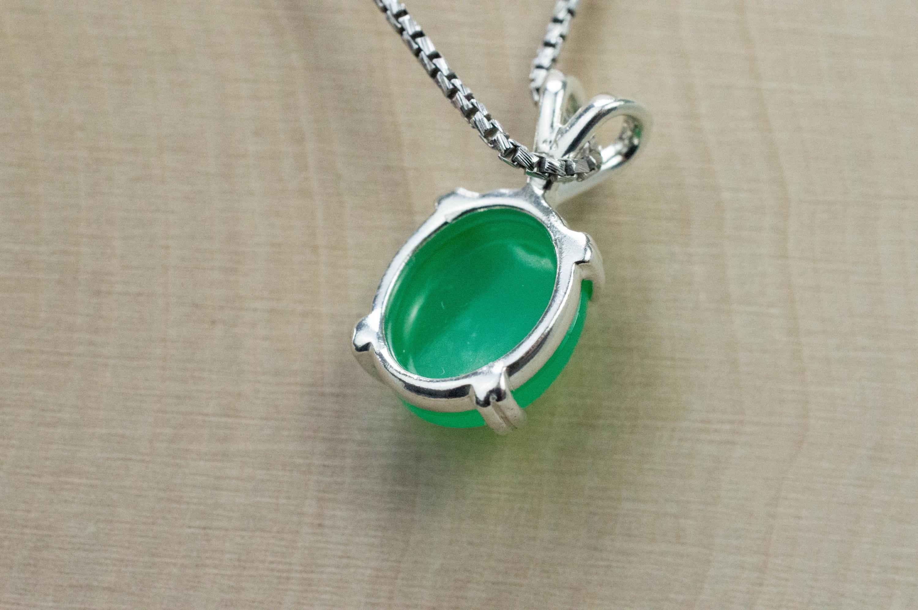 Chrysoprase Pendant; Genuine Untreated Australia Chrysoprase; 5.000cts - Mark Oliver Gems