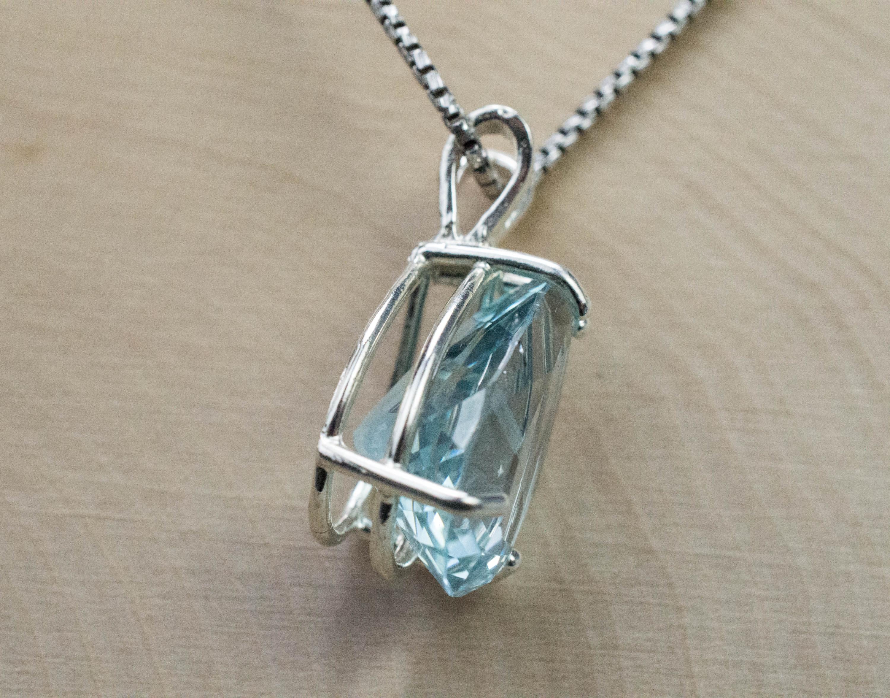 Topaz Pendant; Natural Untreated Ukraine Topaz; 14.165cts - Mark Oliver Gems