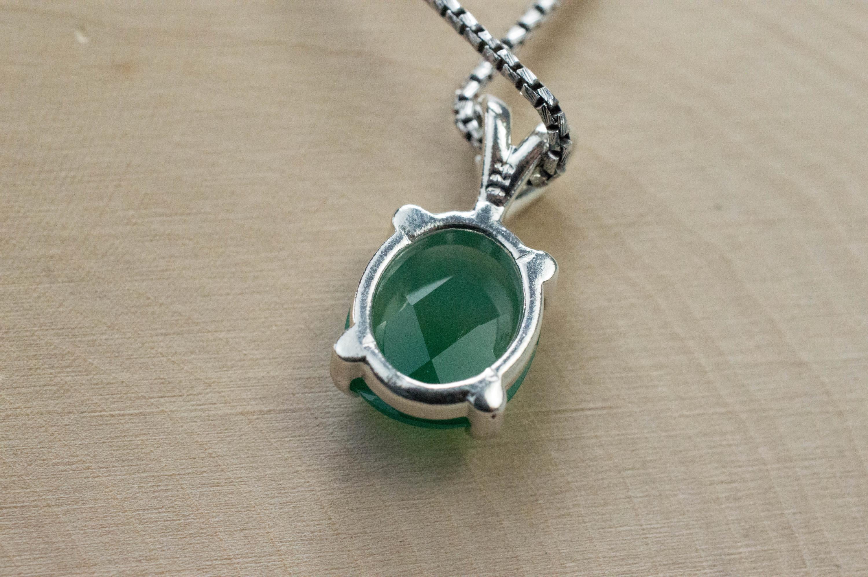 Chrome Chalcedony Pendant; Natural Untreated Zimbabwe Chalcedony; 3.320cts - Mark Oliver Gems