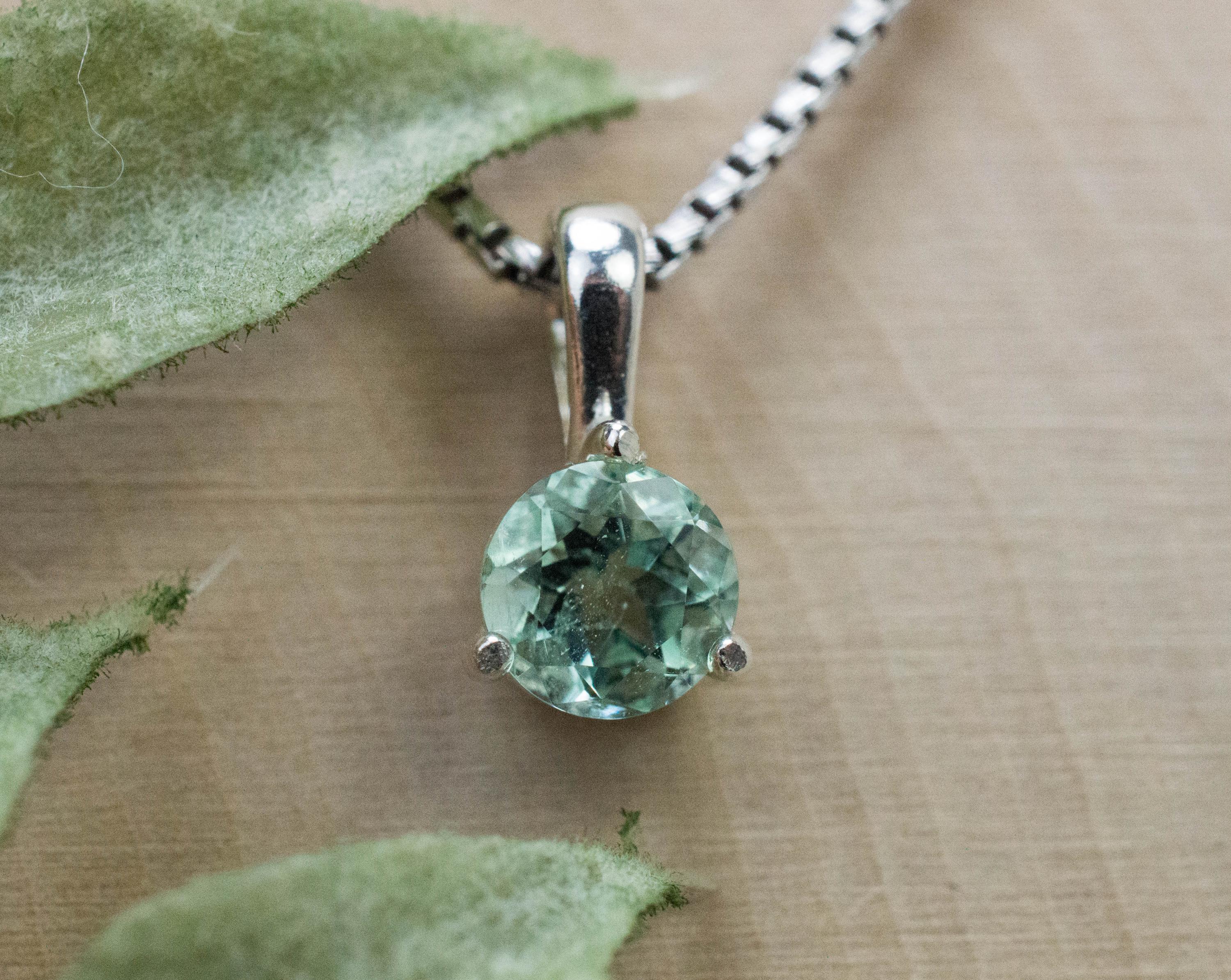 Green Beryl Pendant, Natural Untreated Nigeria Beryl; 0.810cts - Mark Oliver Gems