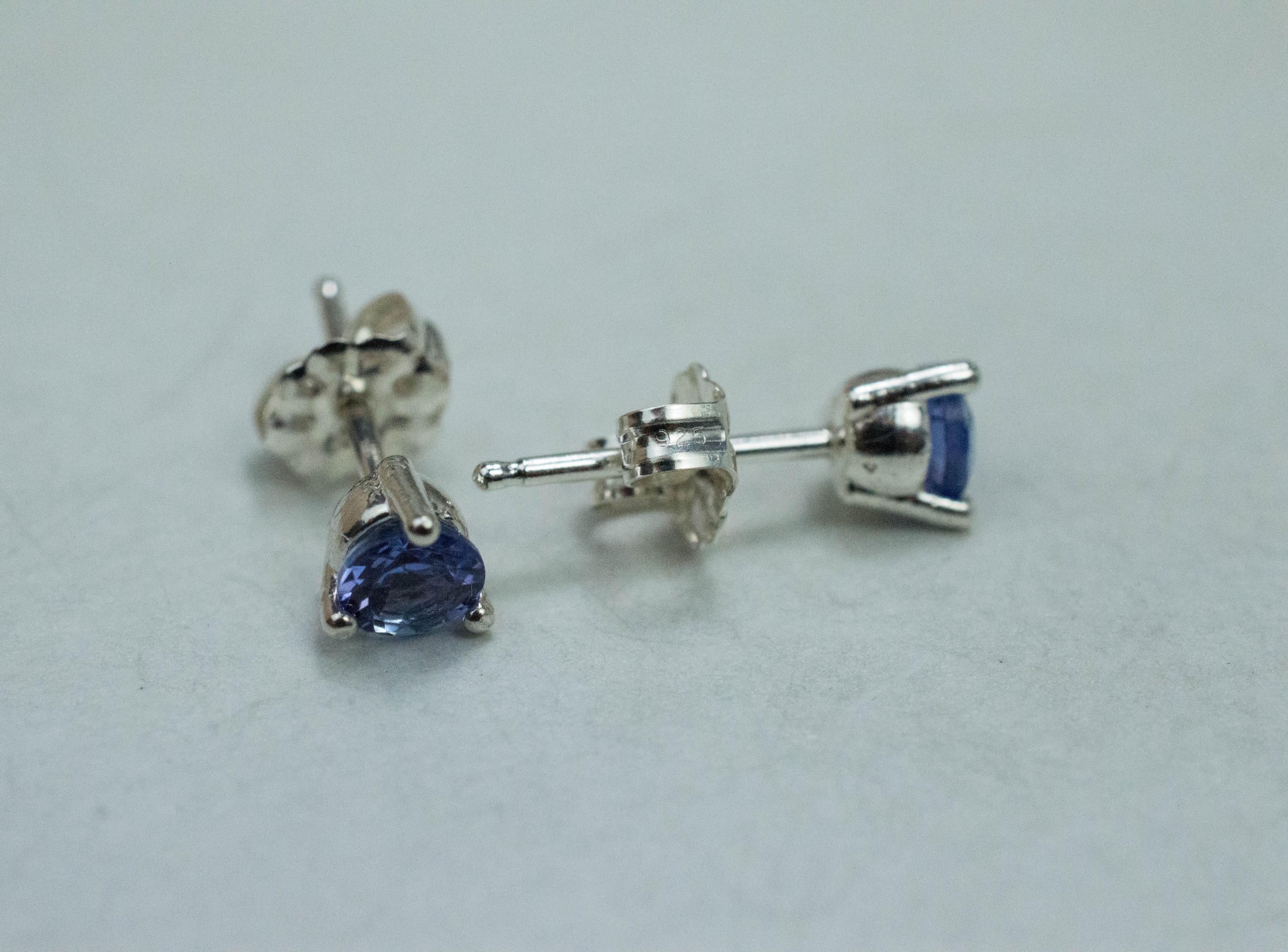Tanzanite Earrings; Natural Tanzania Tanzanite; 0.685cts - Mark Oliver Gems