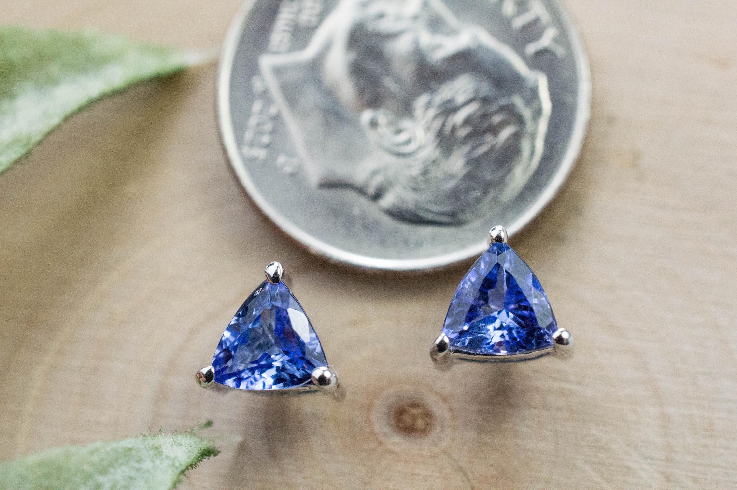 Tanzanite Earrings; Natural Tanzania Tanzanite; 0.950cts - Mark Oliver Gems