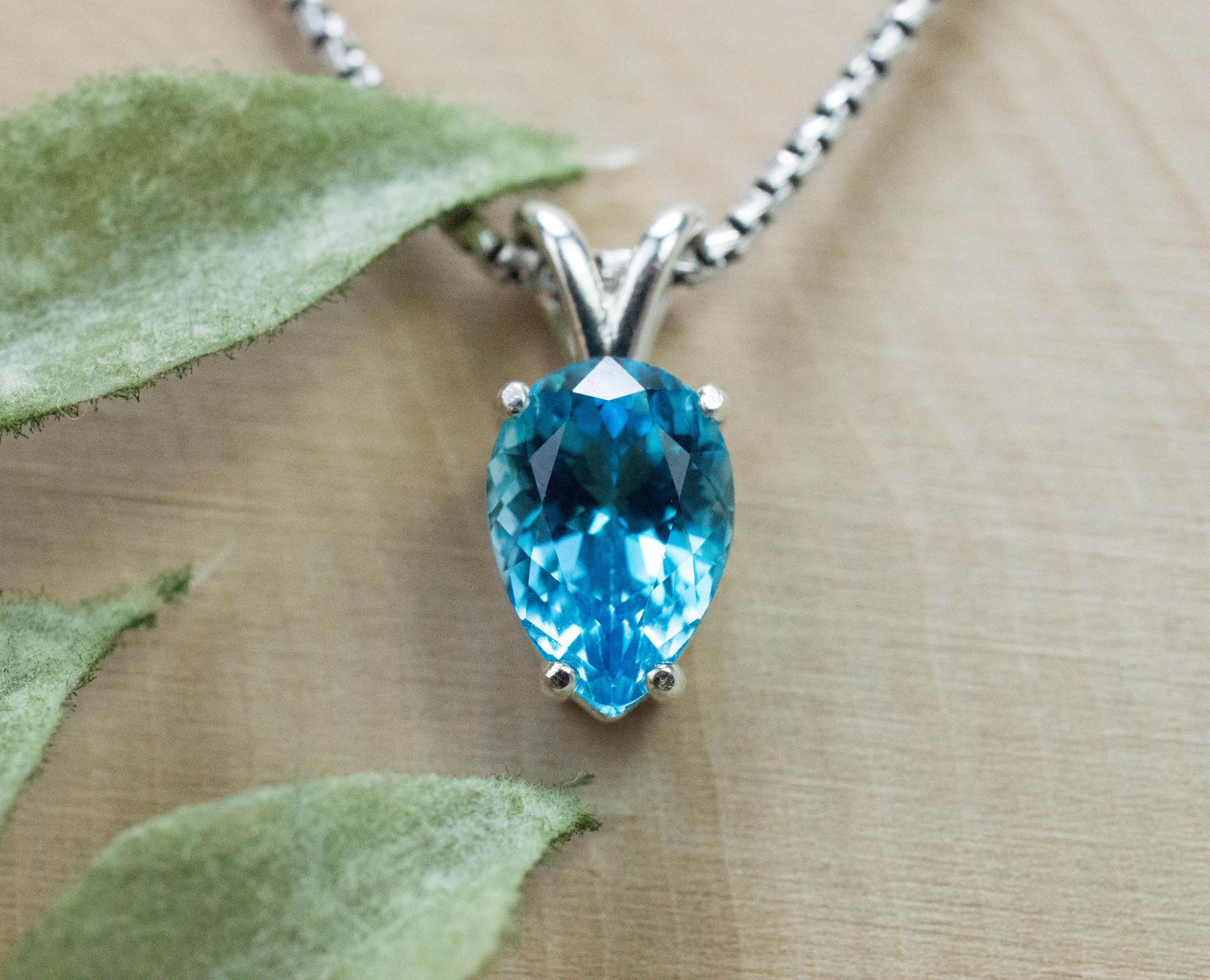 Blue Topaz Pendant; Natural Brazilian Topaz; 2.505cts - Mark Oliver Gems