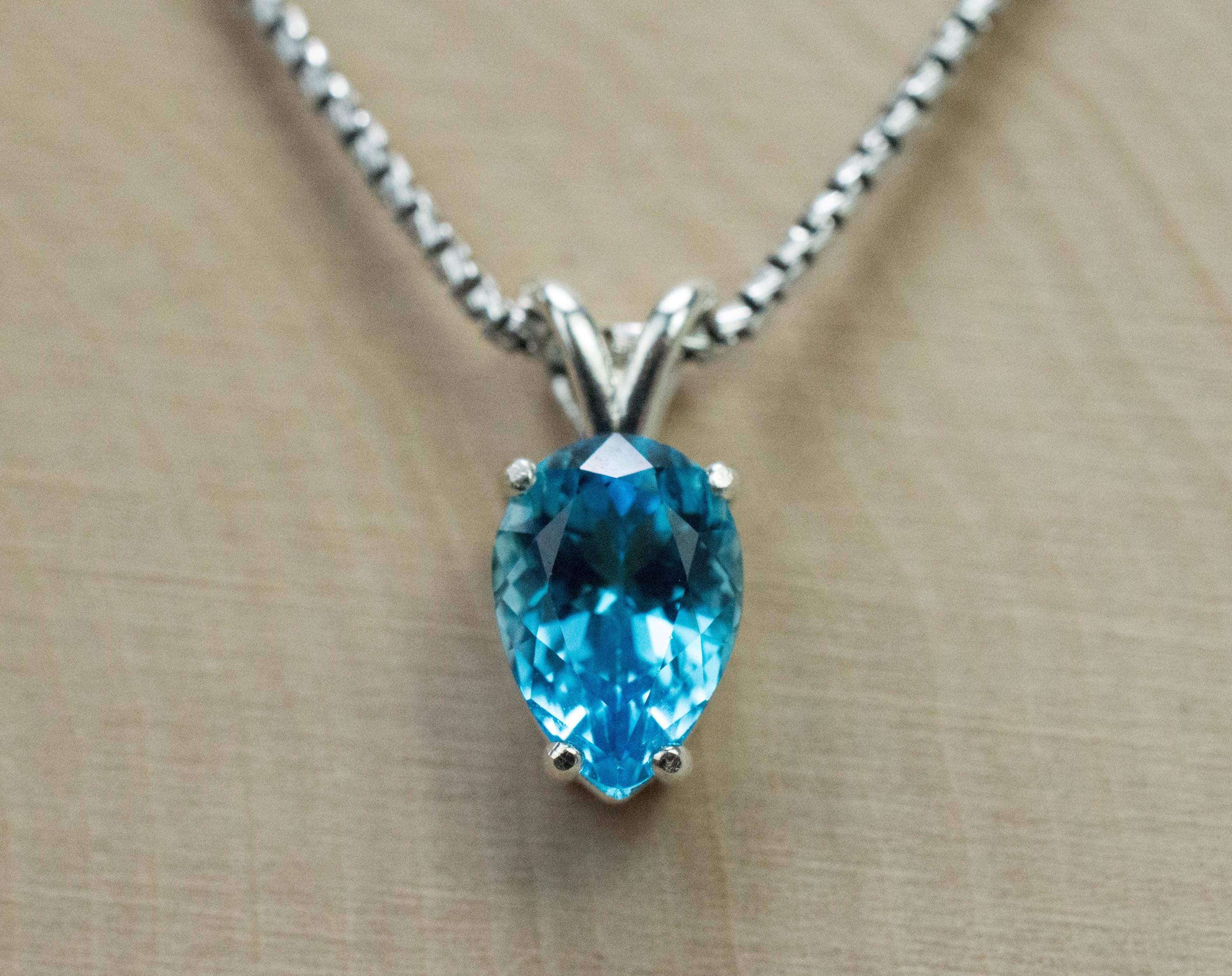 Blue Topaz Pendant; Natural Brazilian Topaz; 2.505cts - Mark Oliver Gems