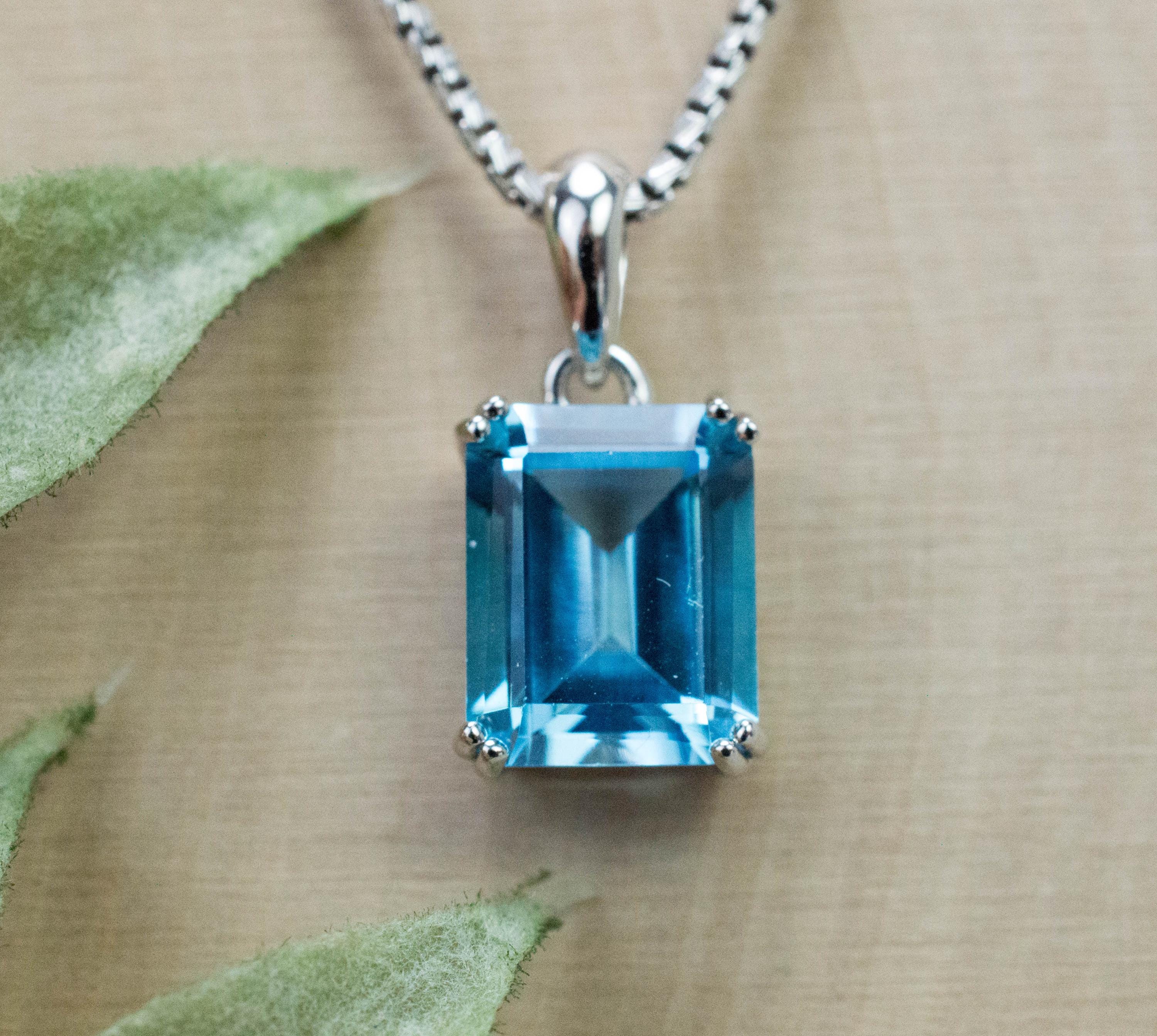 Blue Topaz Pendant; Natural Brazilian Topaz; 3.750cts - Mark Oliver Gems