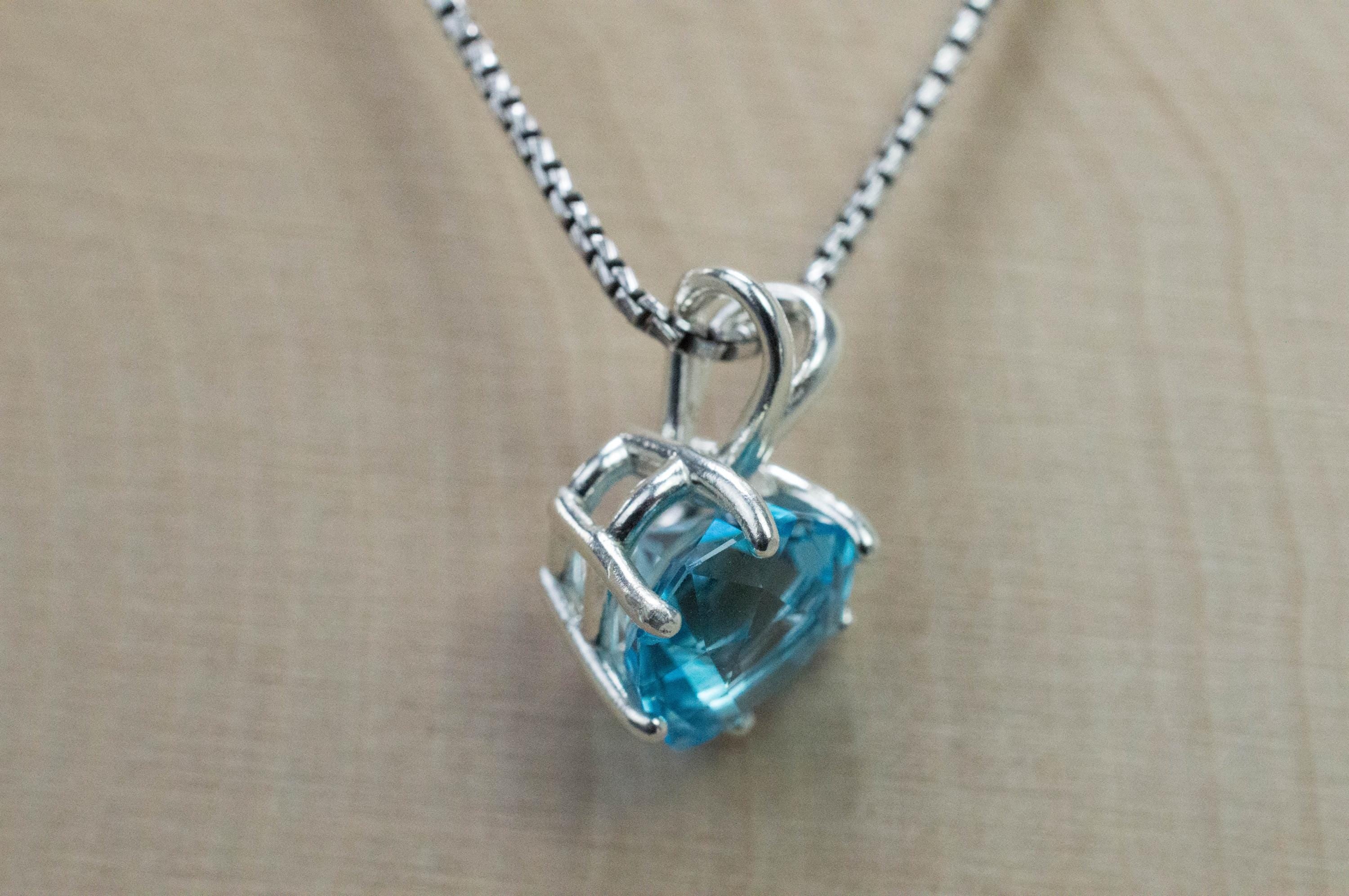 Blue Topaz Pendant; Natural Brazilian Topaz; 4.590cts - Mark Oliver Gems