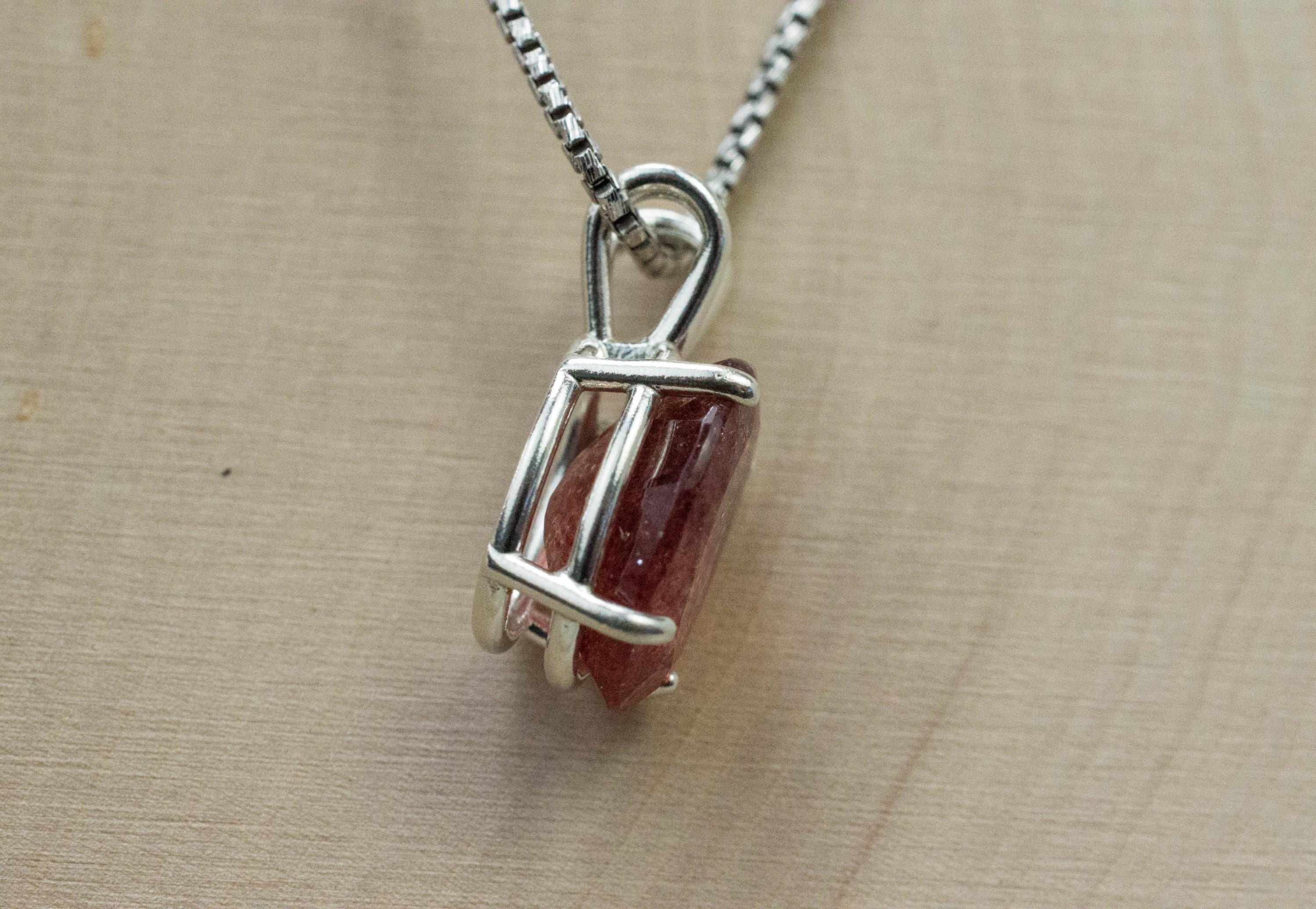 Strawberry Quartz Pendant; Natural Untreated Strawberry Quartz; 5.090cts - Mark Oliver Gems