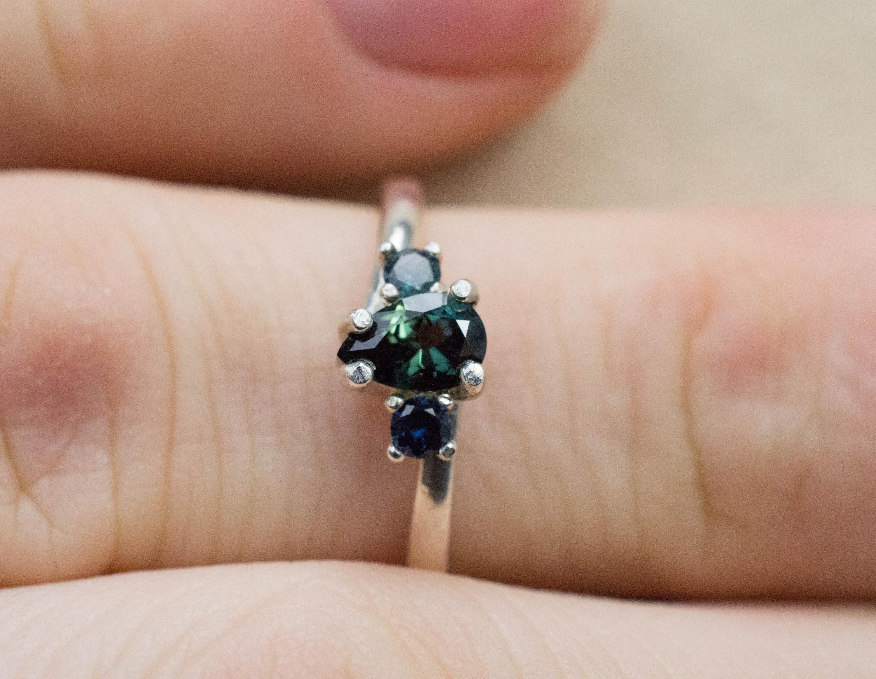 Sapphire Ring, Natural Untreated Madagascar Blue Sapphire; 0.580cts - Mark Oliver Gems