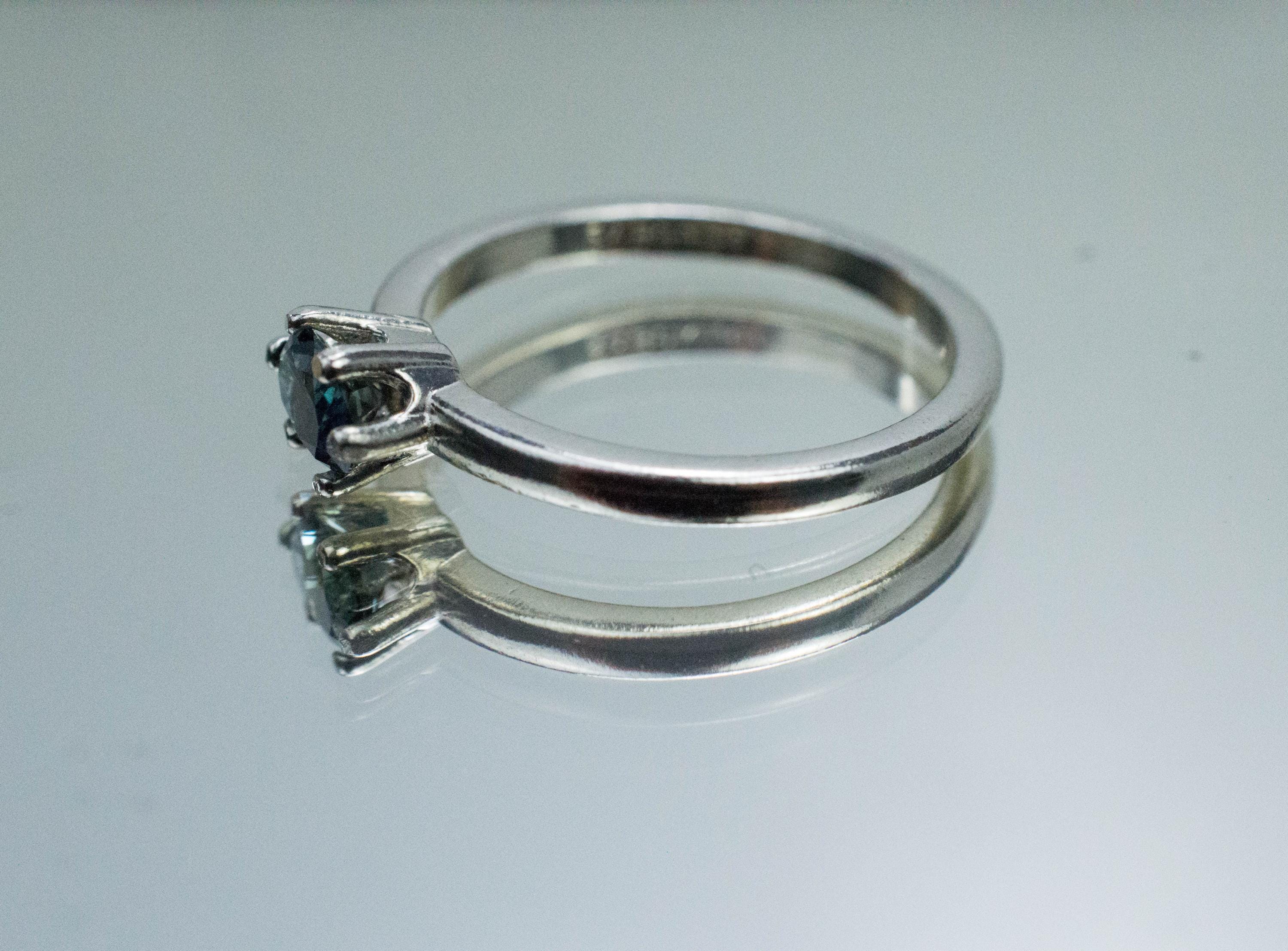 Sapphire Ring, Natural Untreated Madagascar Teal Sapphire; 0.490cts - Mark Oliver Gems